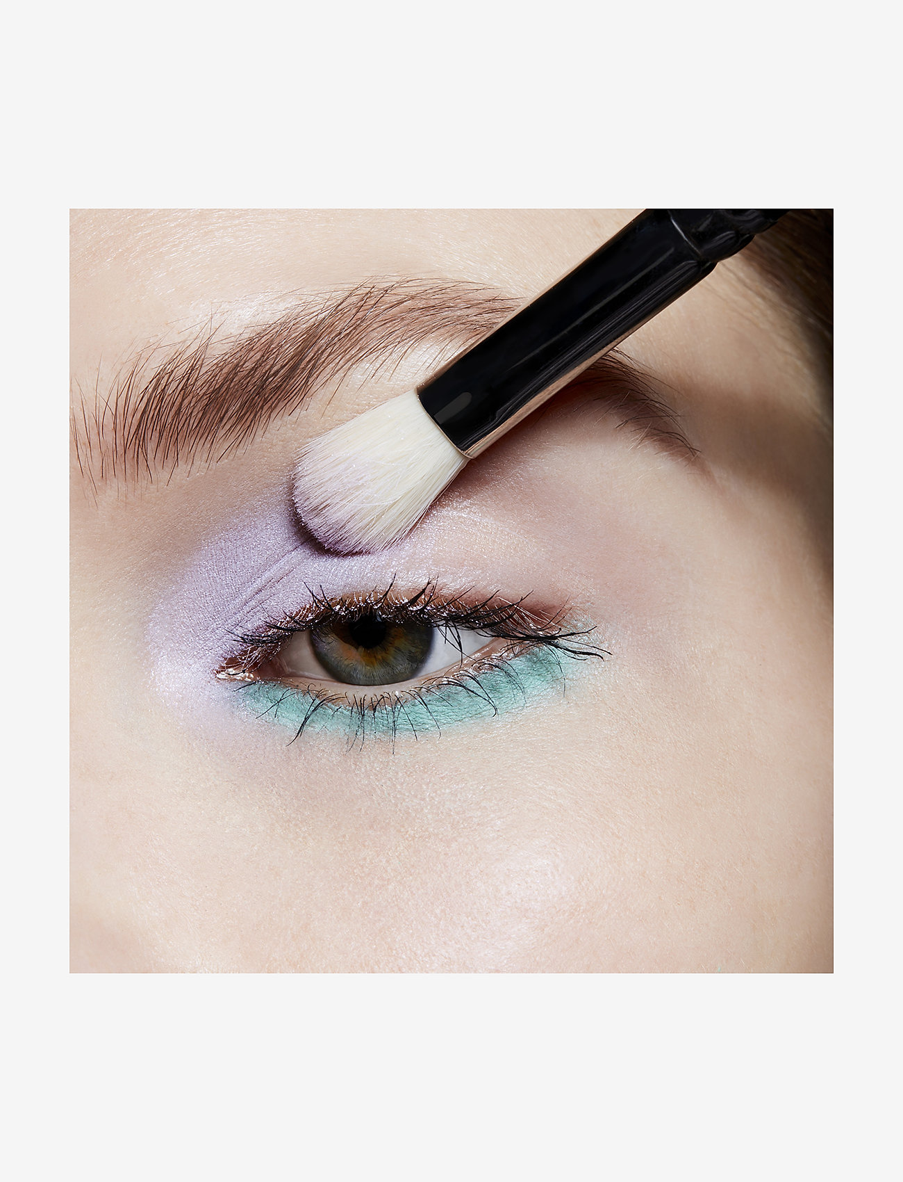 MAC - Frost  Single Eye Shadow - smink - #humblebrag - 4