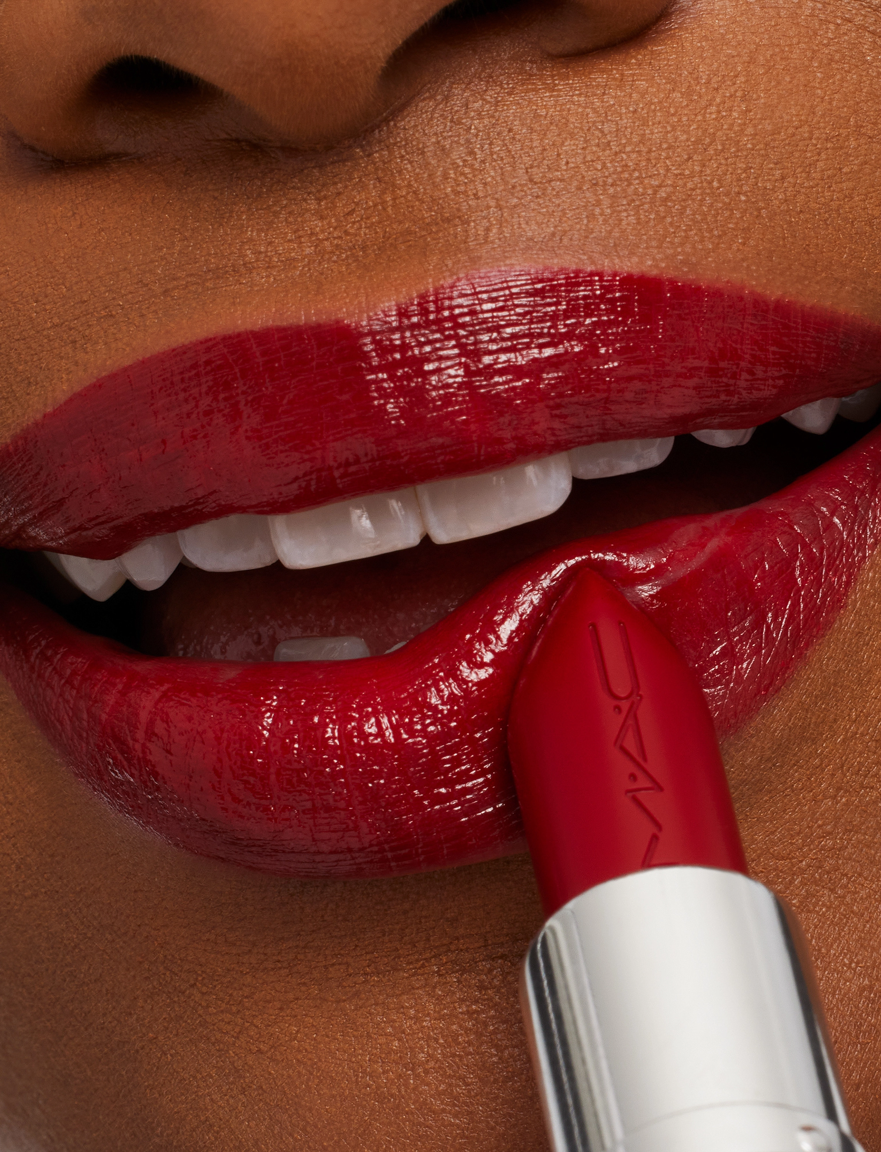 MAC - Macximal Sleek Satin Lipstick - konfirmationstøj - centre of attention - 5