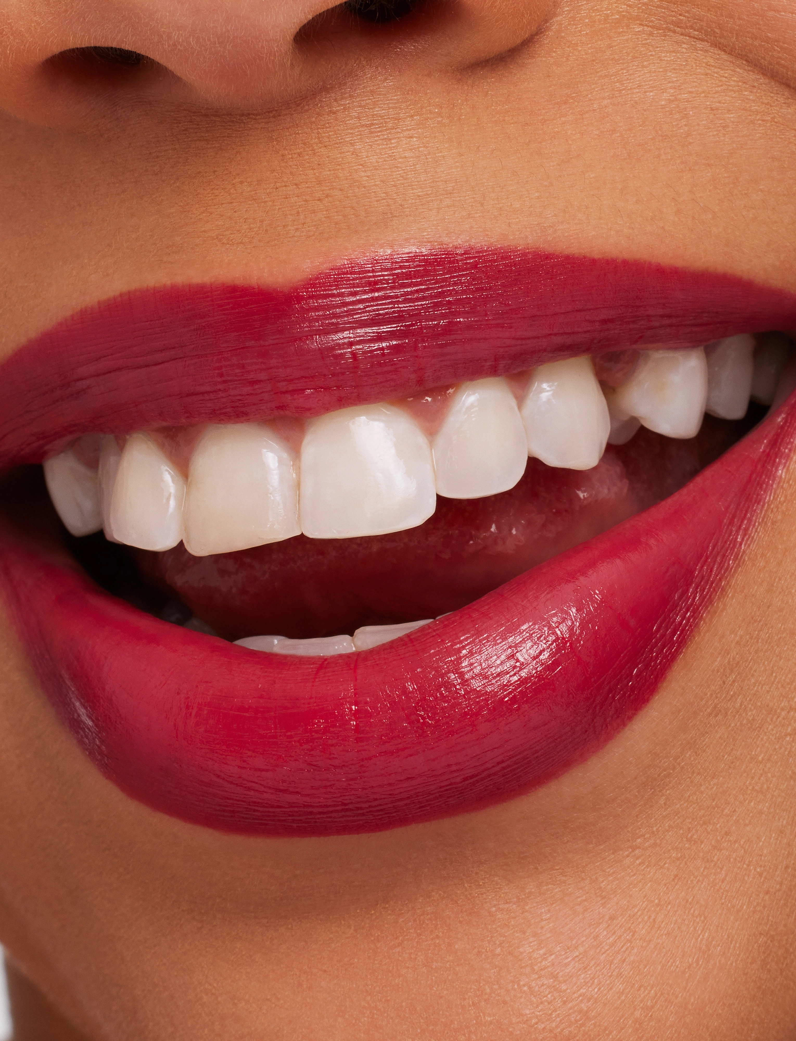 MAC - Macximal Sleek Satin Lipstick - redo för date night - maraschino, much? - 4