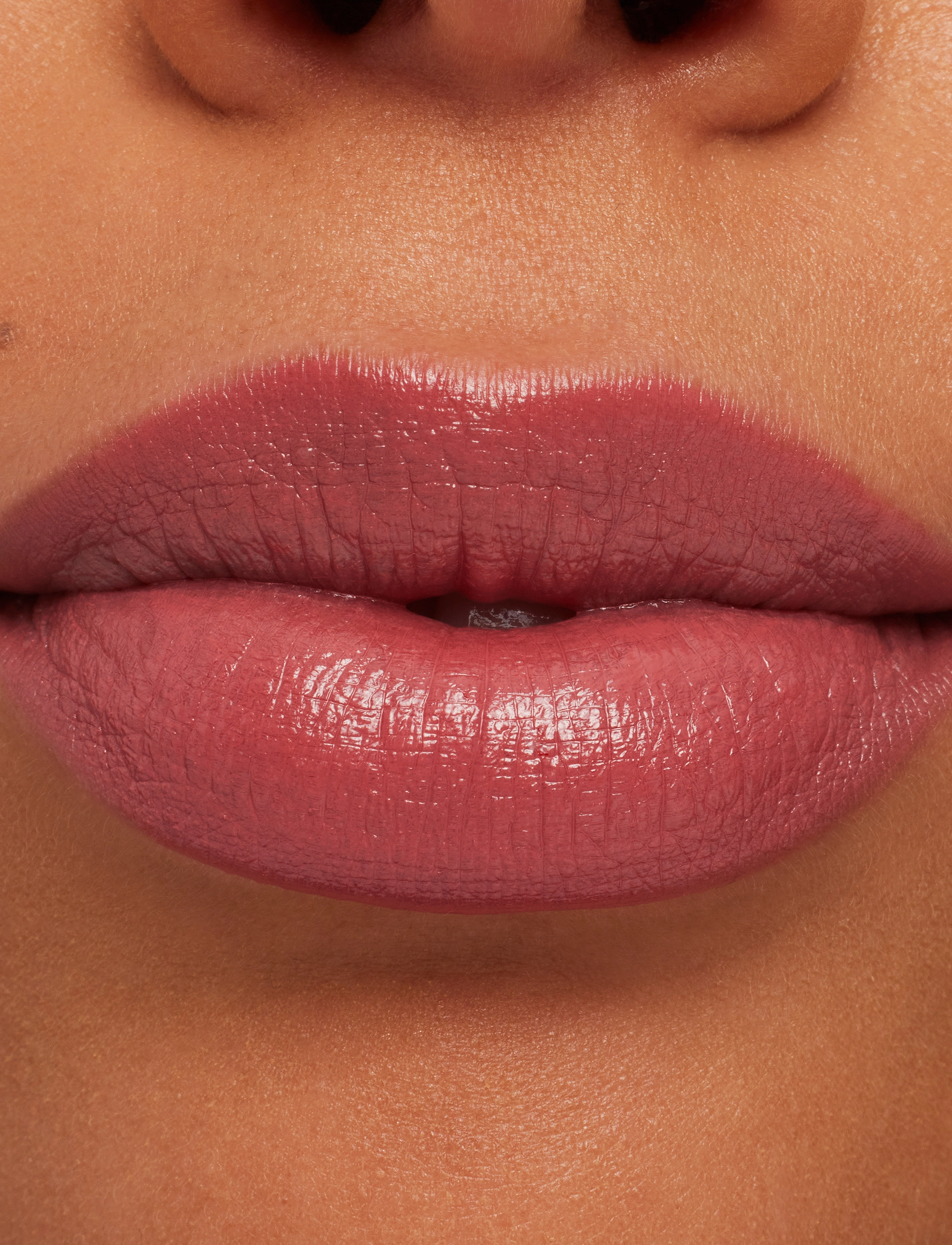 MAC - Macximal Sleek Satin Lipstick - redo för date night - sitting pretty - 4