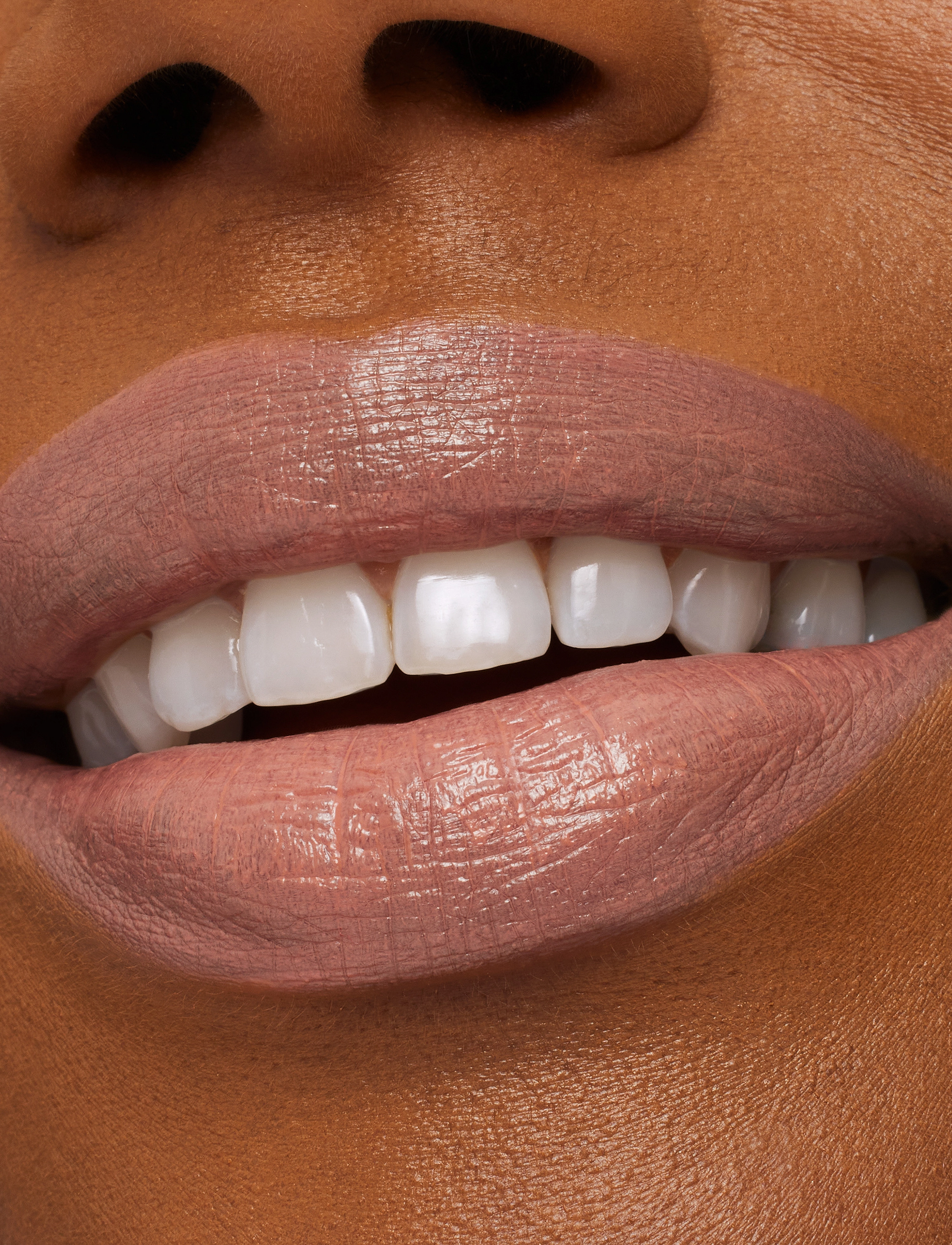 MAC - Macximal Sleek Satin Lipstick - redo för date night - blankety - 5