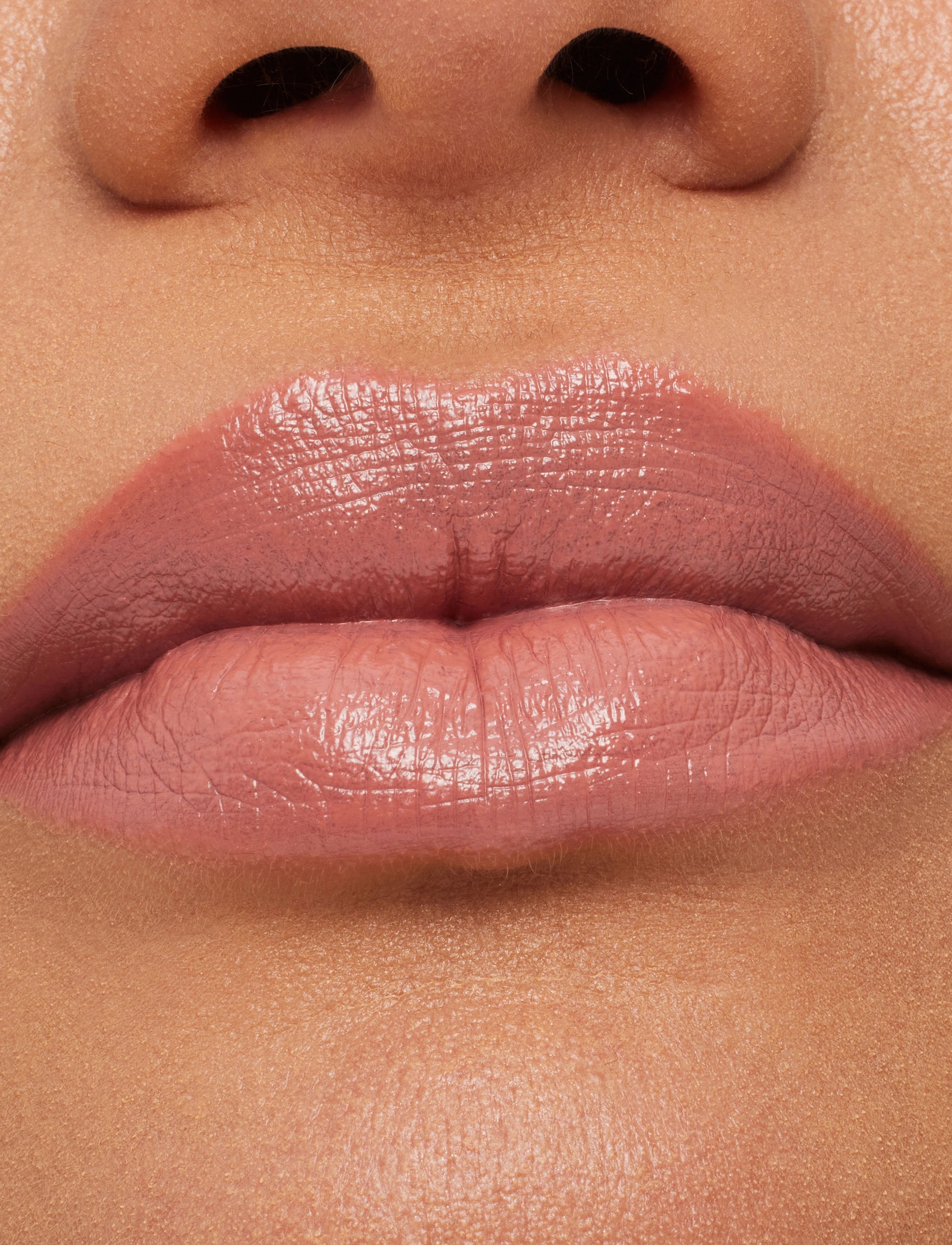 MAC - Macximal Sleek Satin Lipstick - redo för date night - modesty - 4
