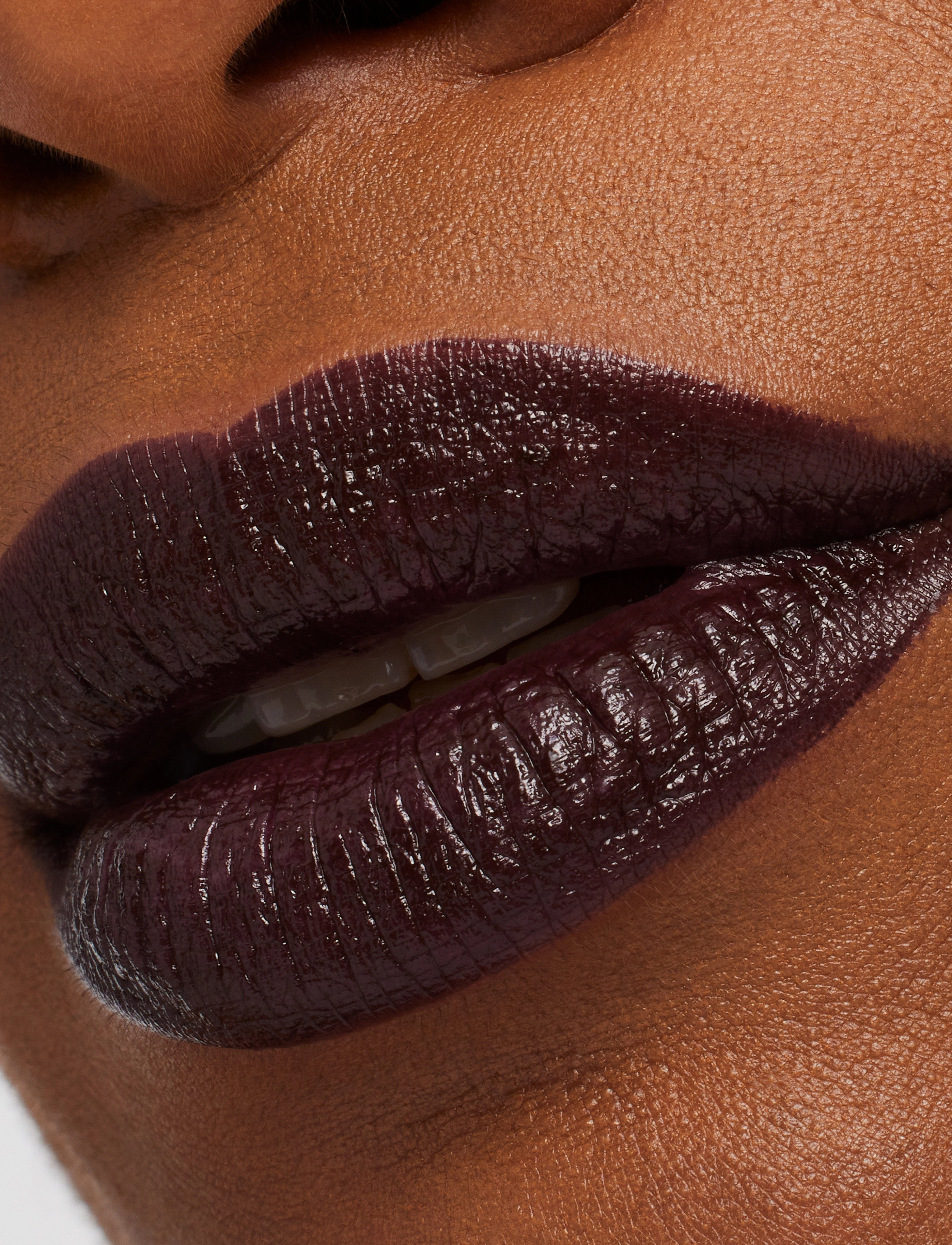 MAC - Macximal Sleek Satin Lipstick - redo för date night - cyber - 5