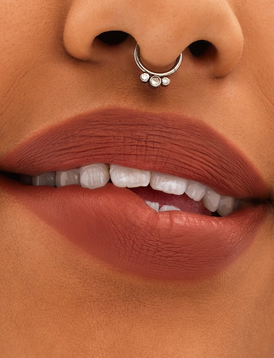 MAC - Locked Kiss Lipstick - makeup - meticulous - 2
