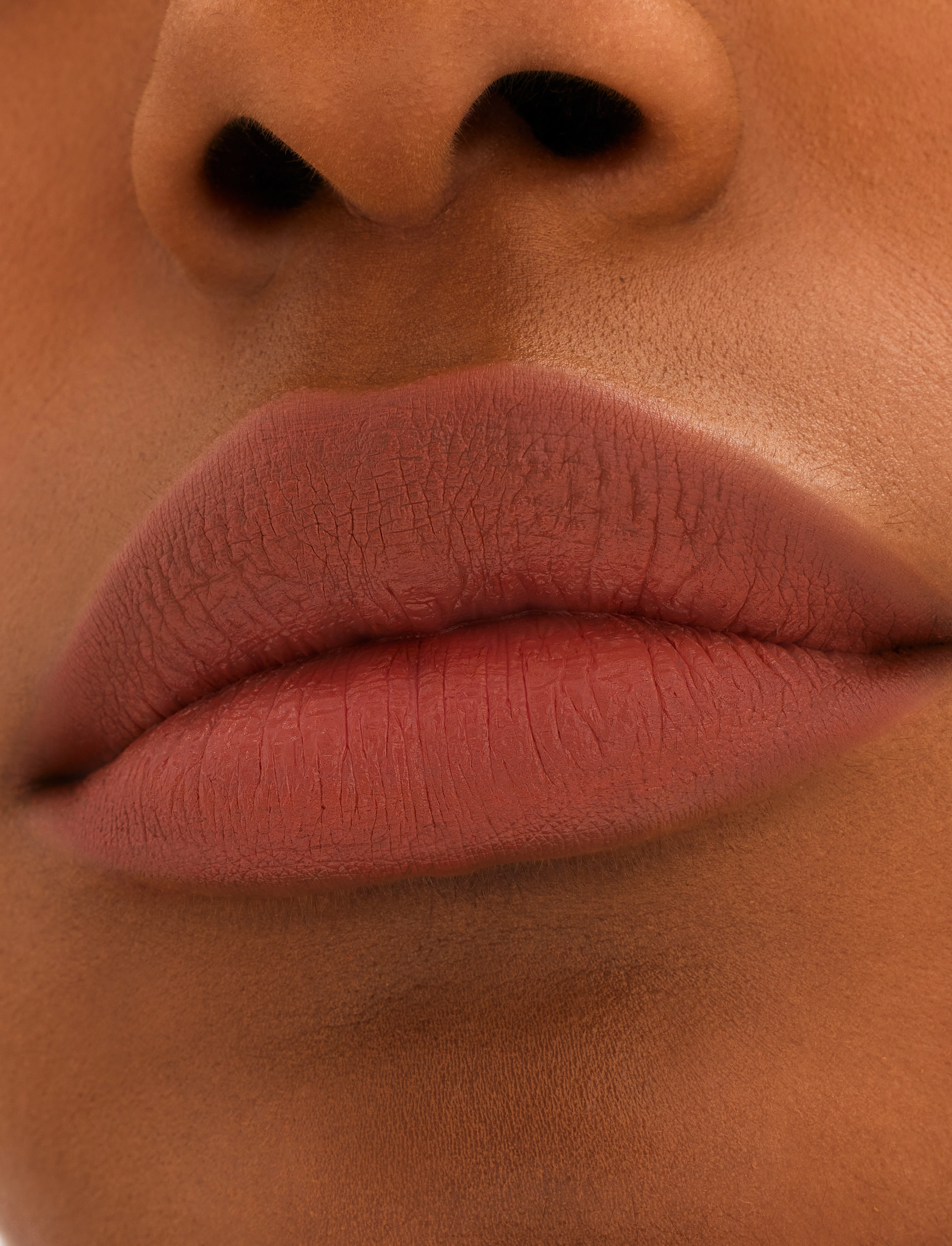 MAC - Locked Kiss Lipstick - sminke - meticulous - 3