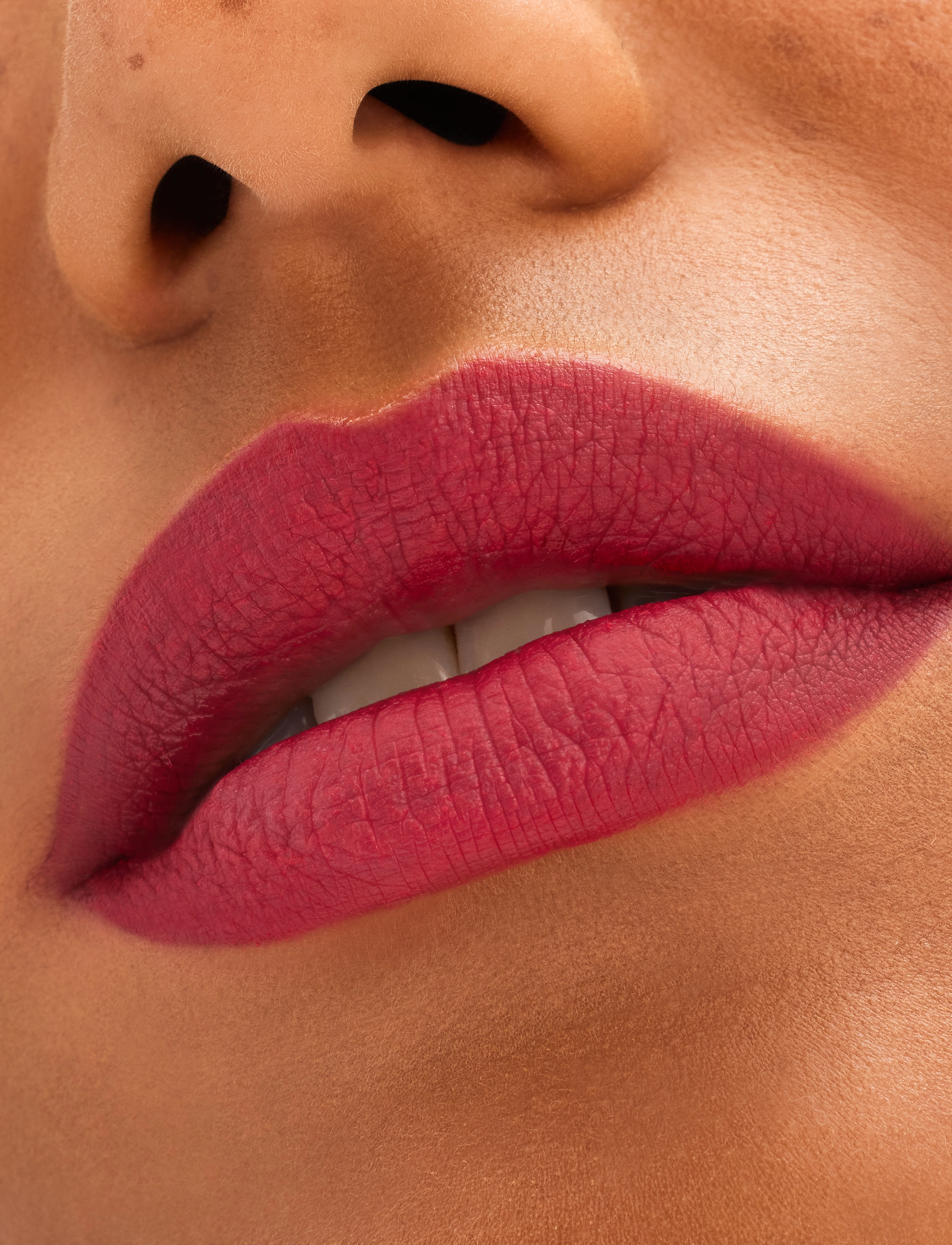 MAC - Locked Kiss Lipstick - smink - taboo - 2