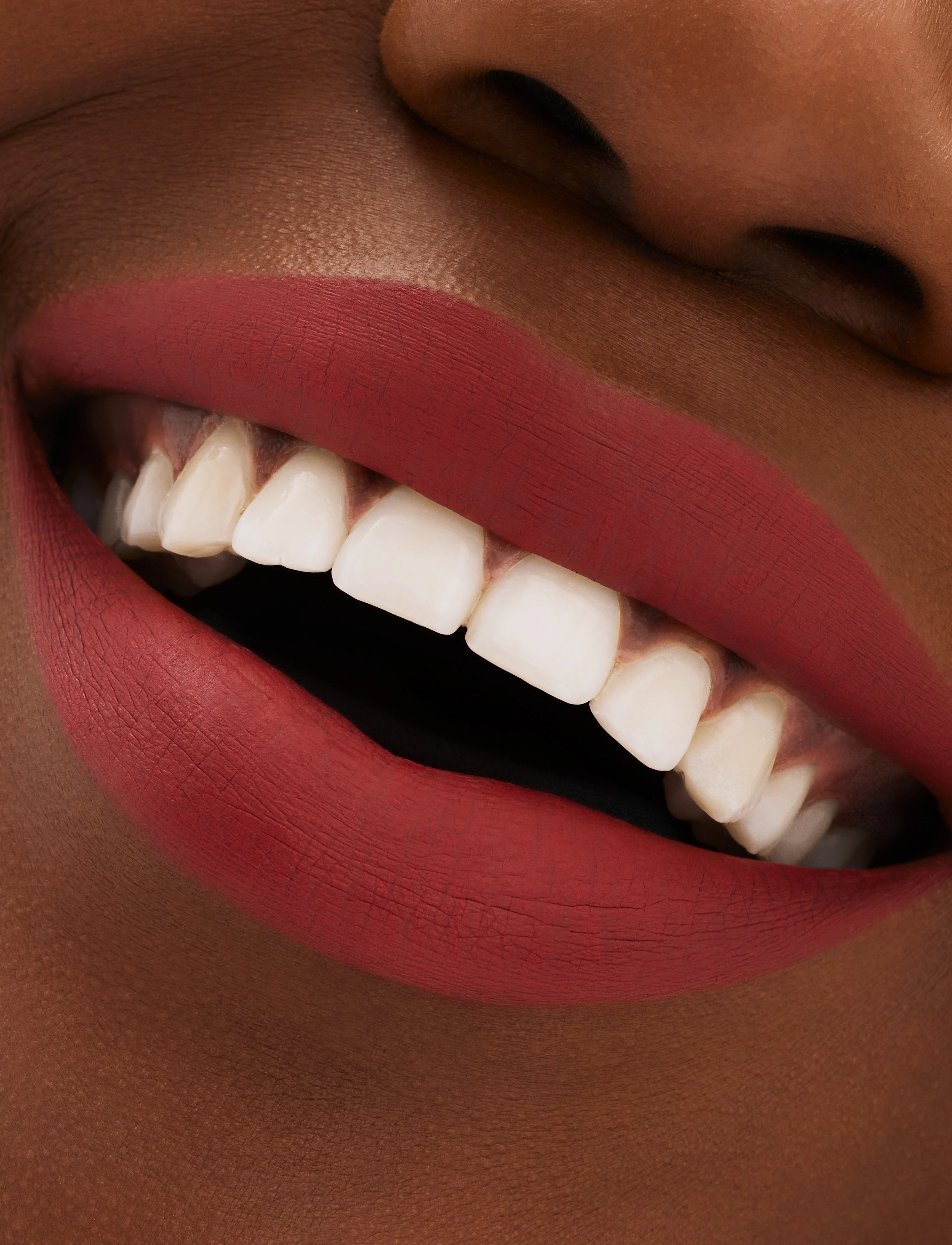 MAC - Locked Kiss Lipstick - smink - coy - 3