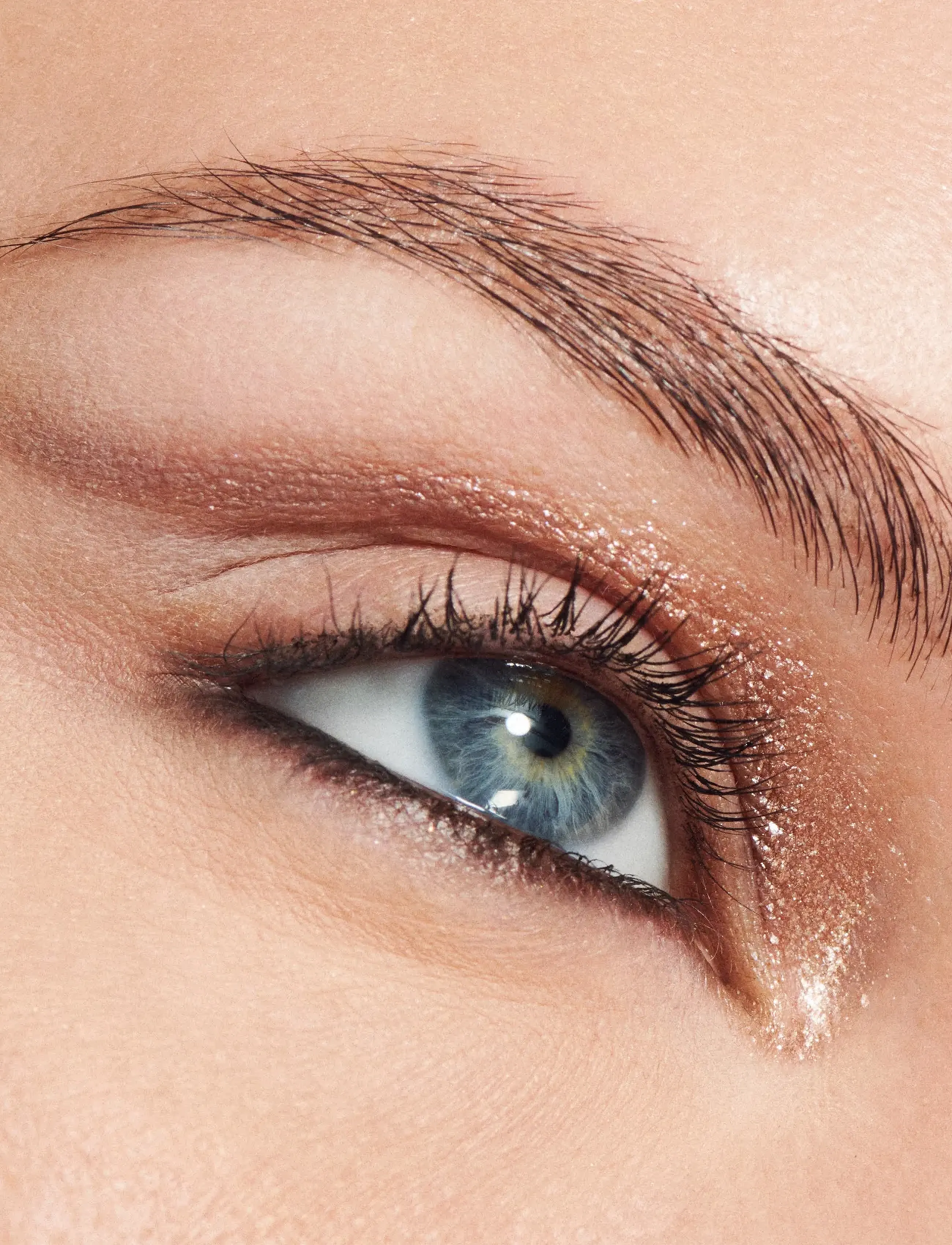 MAC Dazzleshadow Liquid Eye Shadow, 4.4 ml, Silver, Øjenskygger > Øjenskygge - Ikke Paletter, Dame