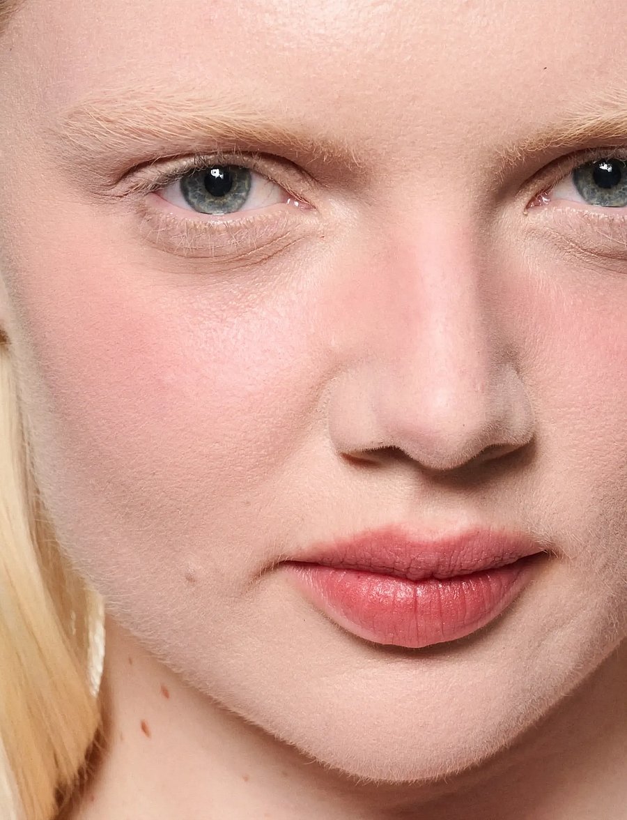 MAC - Powder Kiss Lip + Cheek Mousse - meikit - fashion emergency - 0