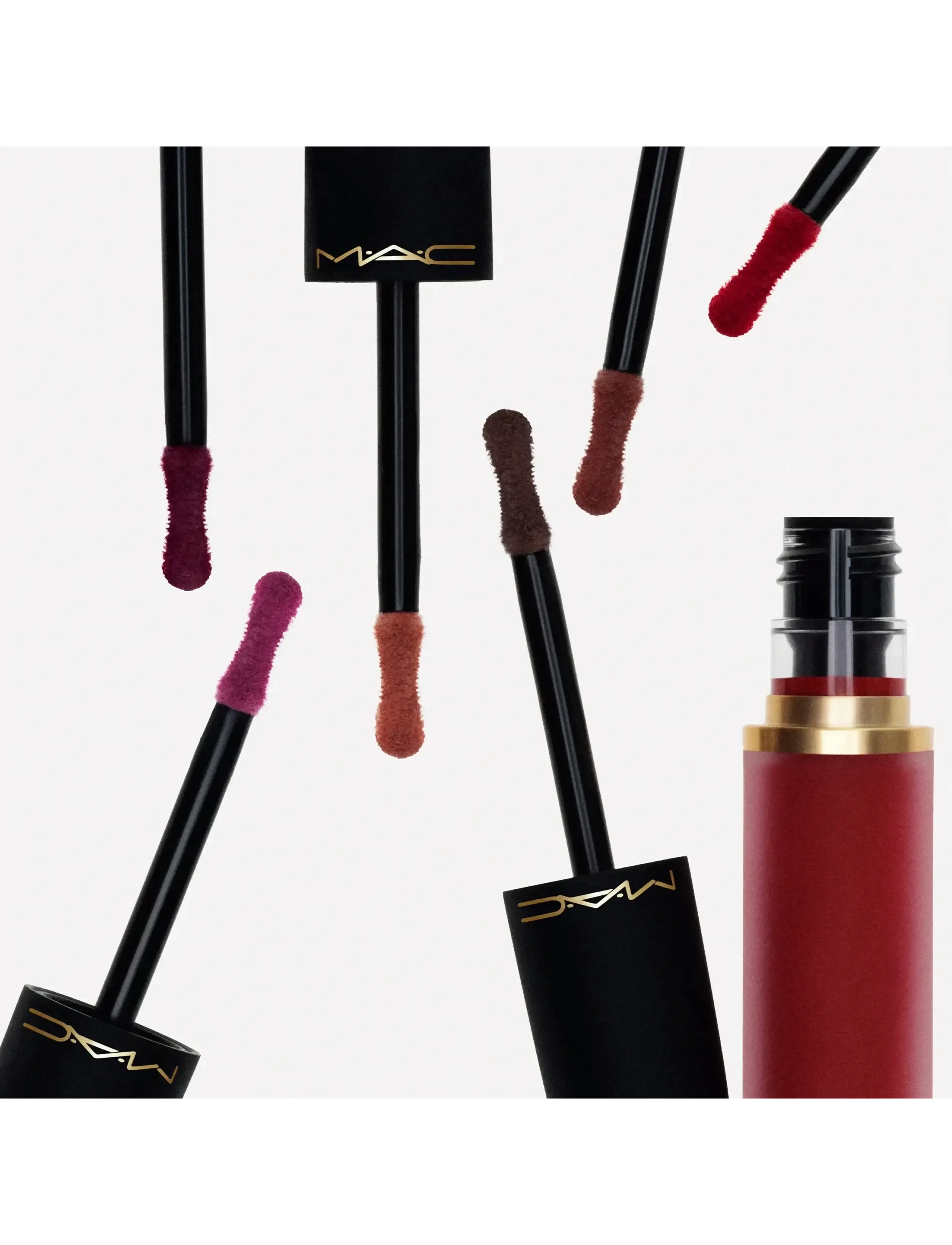 MAC - Powder Kiss Lip + Cheek Mousse - makeup - ruby boo - 2