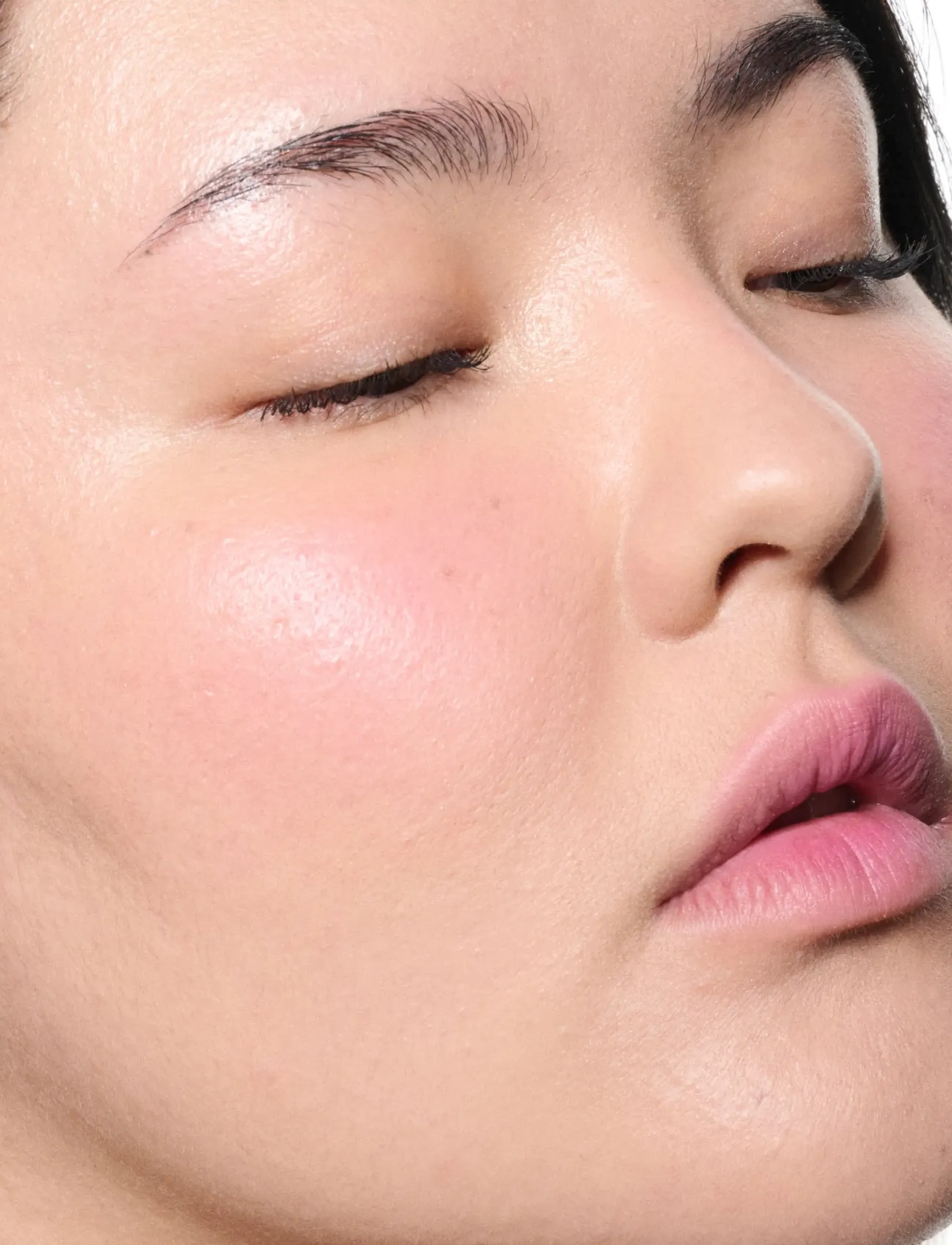 MAC Powder Kiss Lip + Cheek Mousse, 5 ml, Purple, Læber > Læbefarve & Cheek Tint, Dame