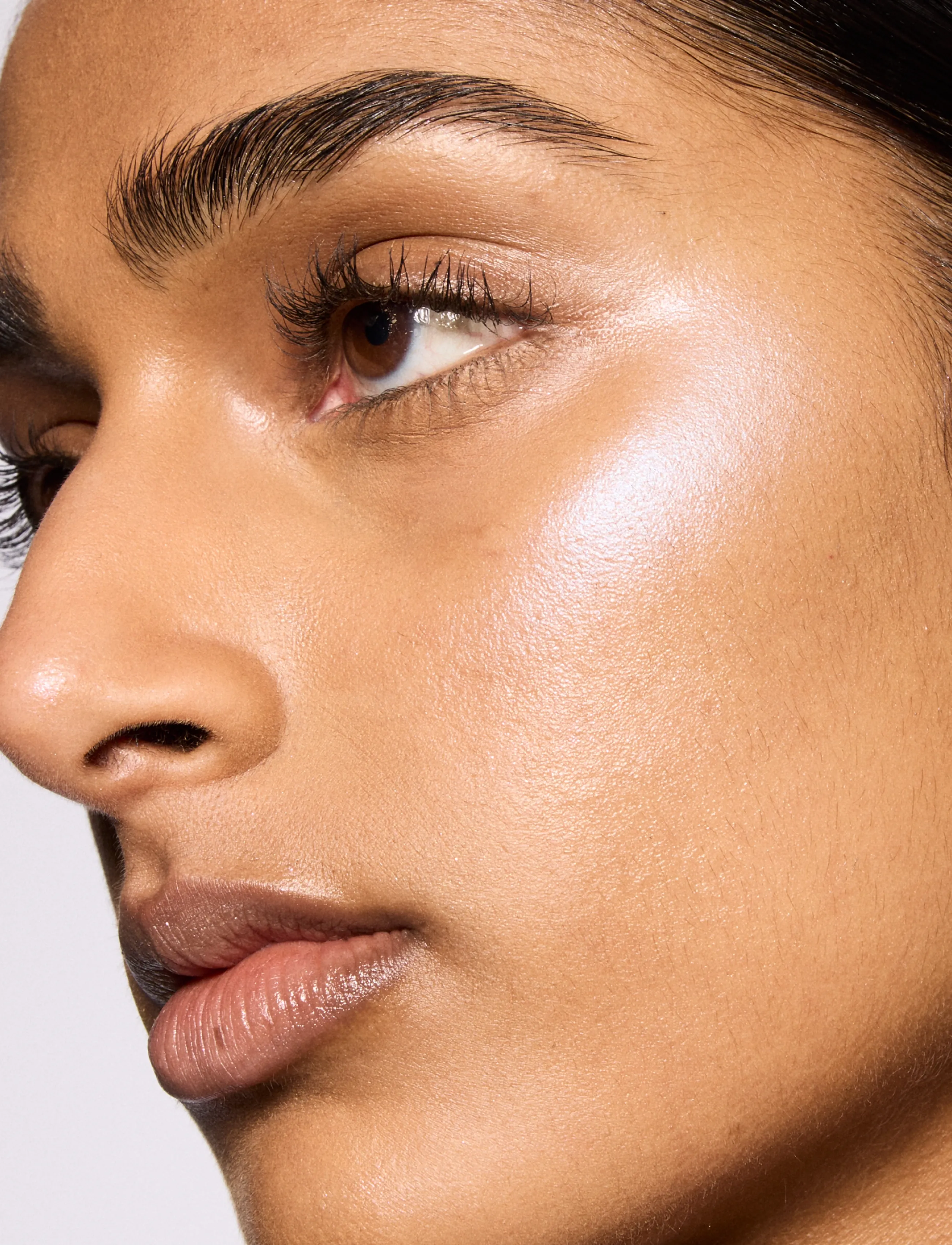 MAC - Glow Play Bouncy Highlighter - makeup - wind chill - 4