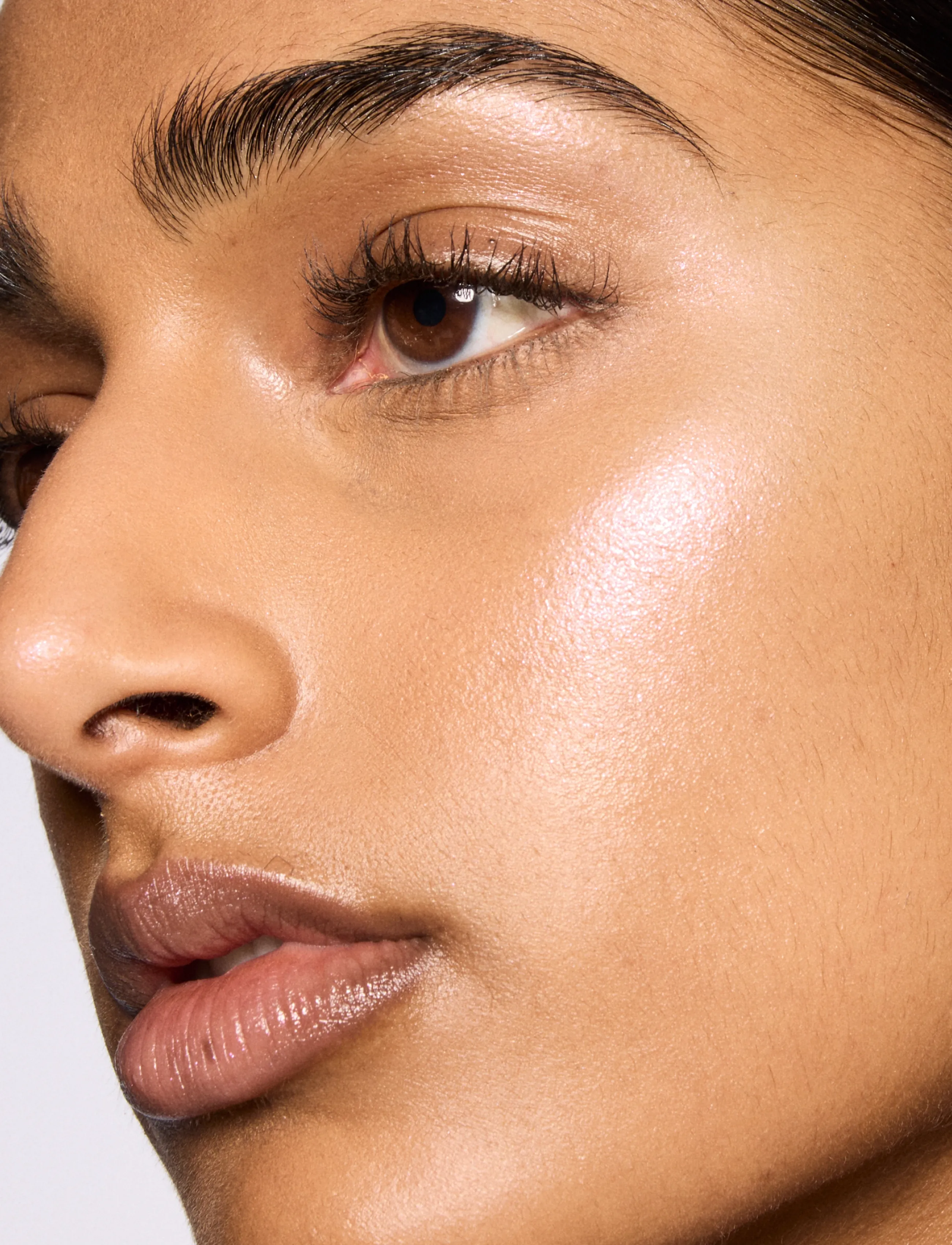 MAC - Glow Play Bouncy Highlighter - makeup - sky kissed - 4