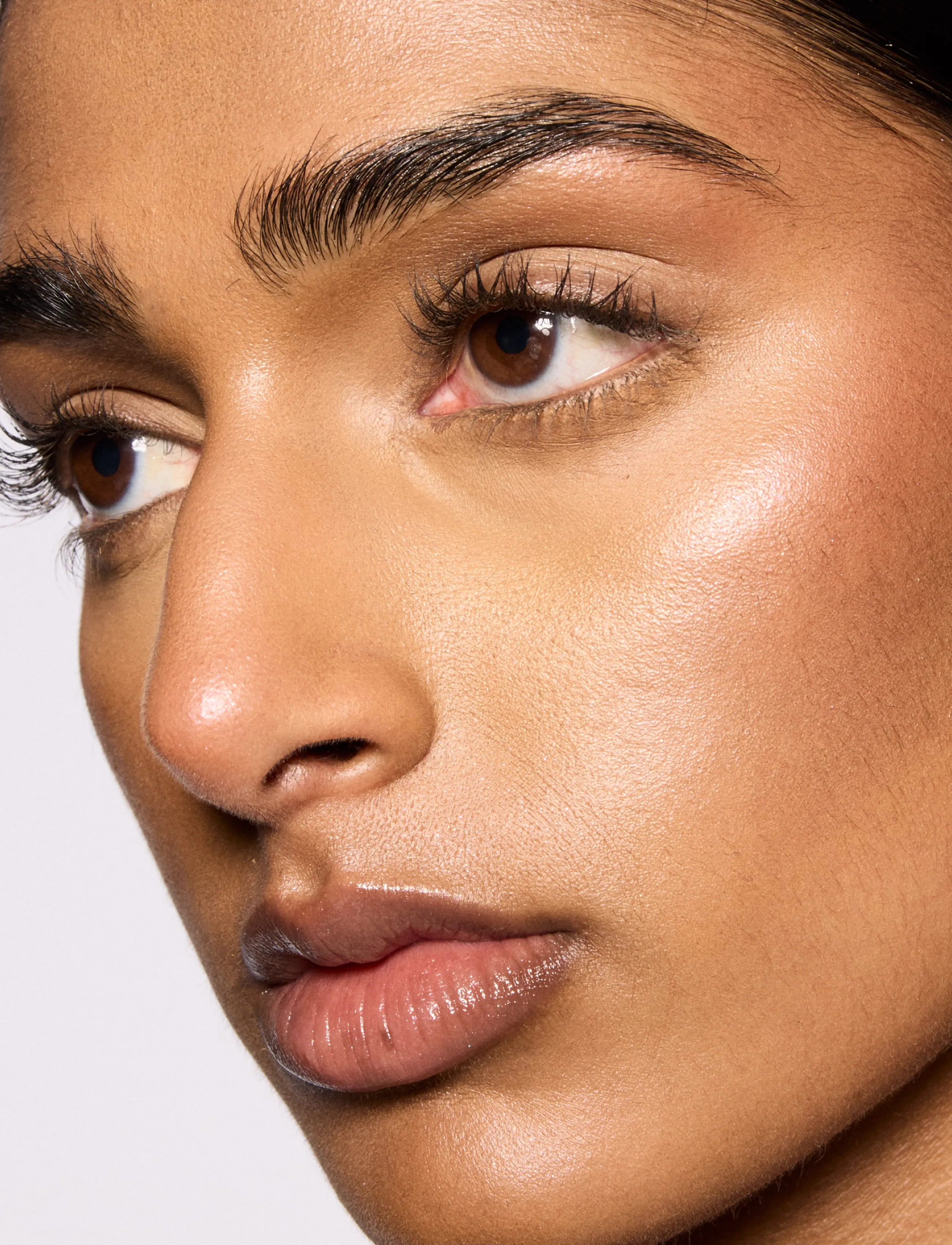 MAC - Glow Play Bouncy Highlighter - makeup - cloud candy - 4