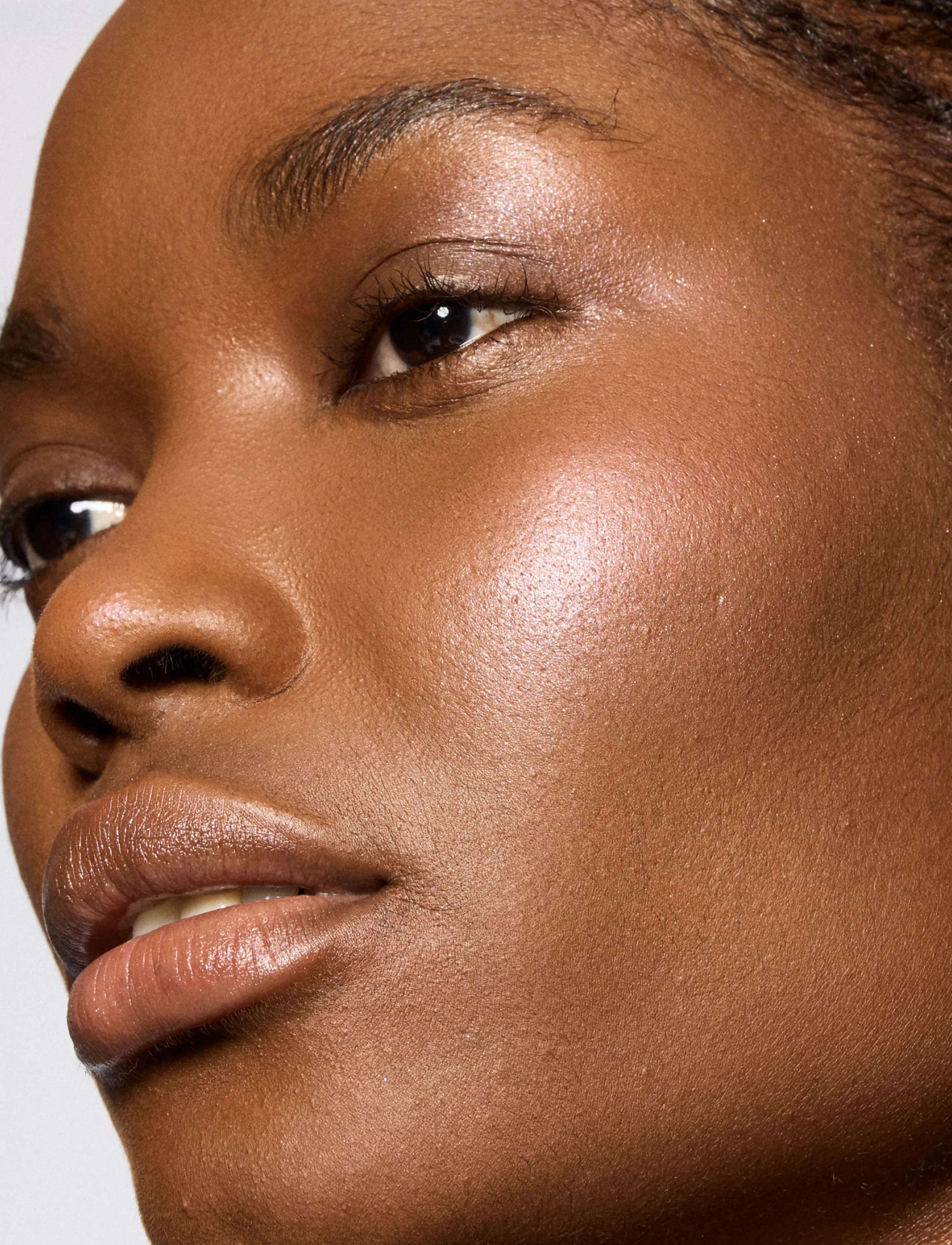 MAC - Glow Play Bouncy Highlighter - makeup - cloud candy - 5