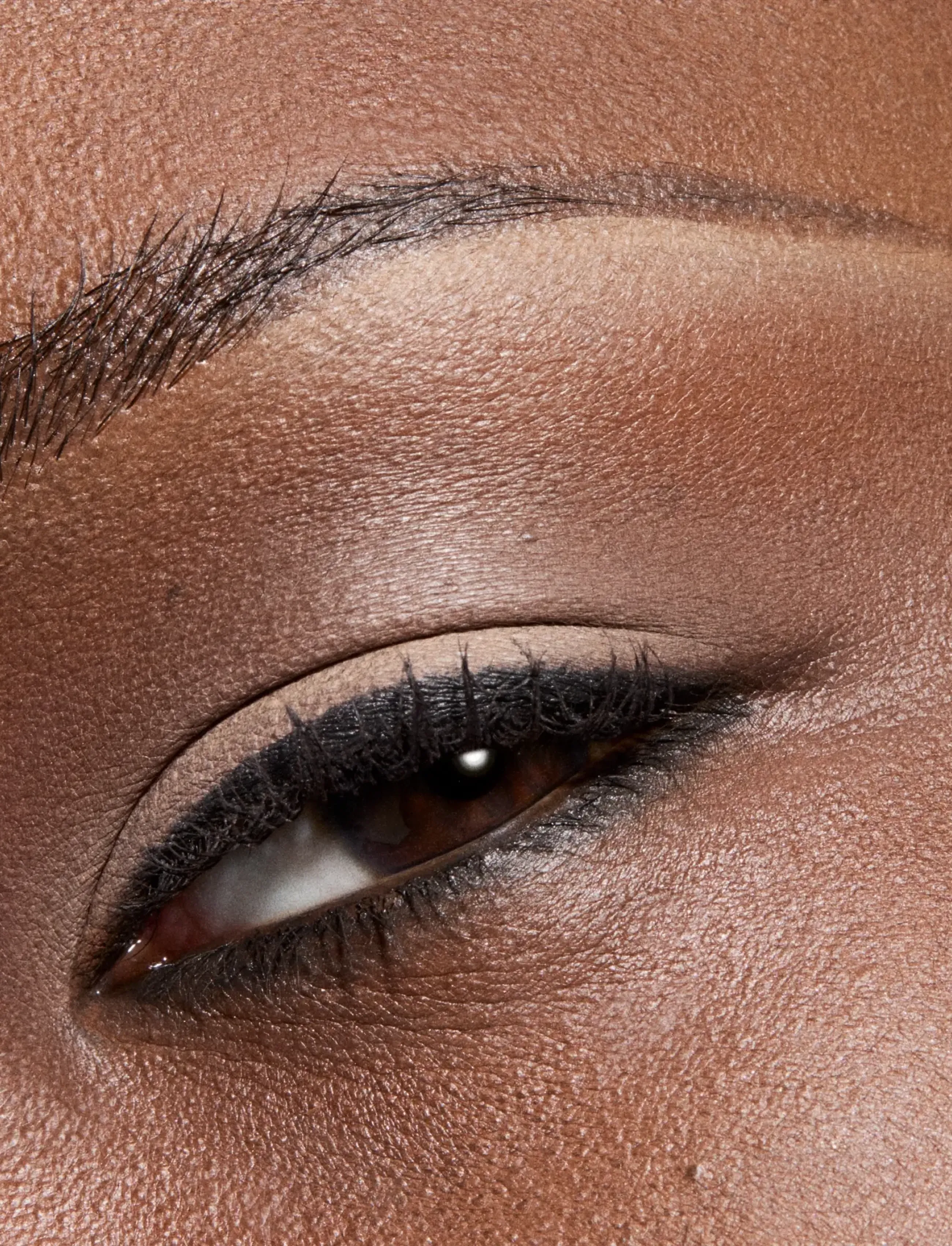 MAC - Multisculpt Matte Liquid Eyeshadow - konfirmation - omega - 5
