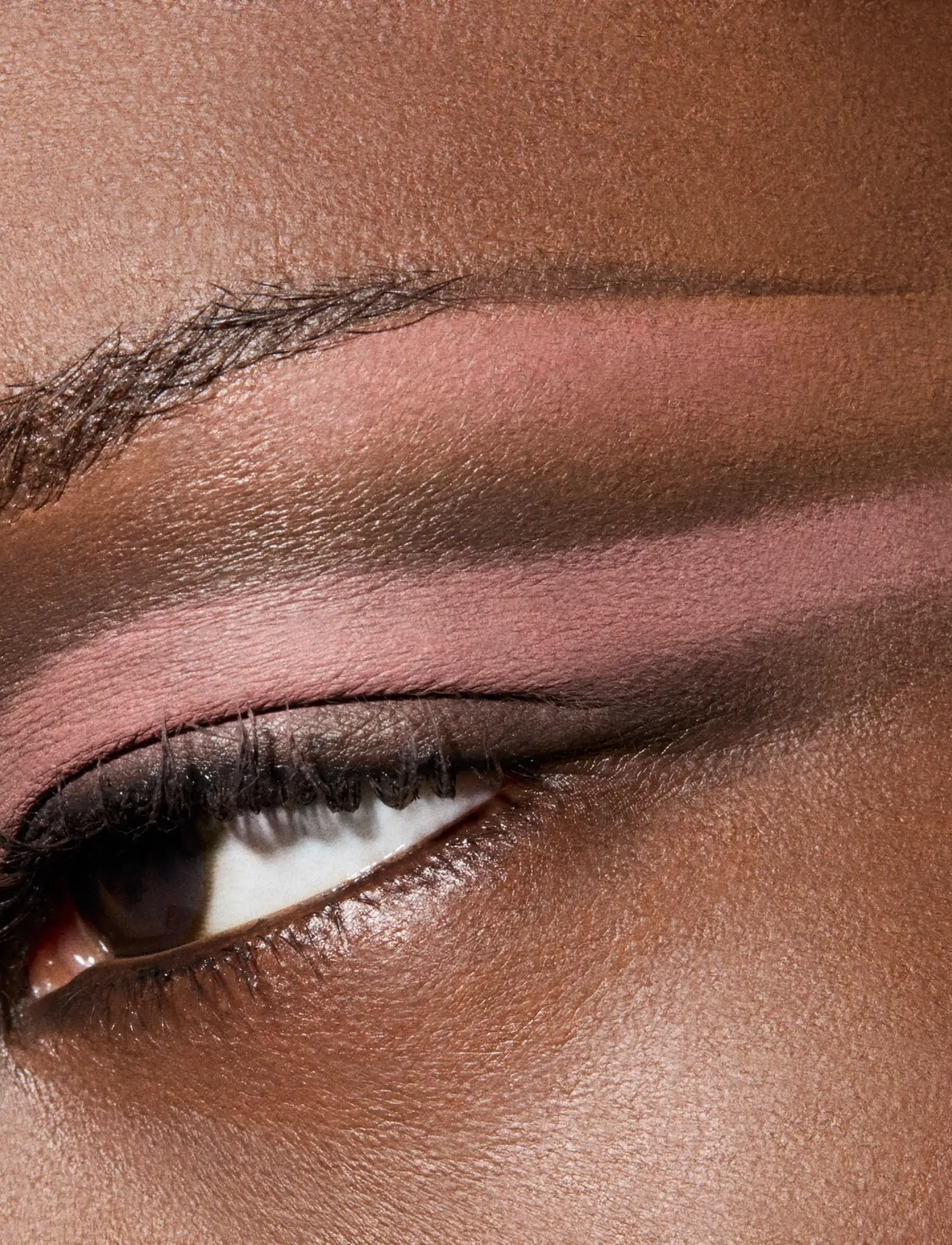 MAC - Multisculpt Matte Liquid Eyeshadow - konfirmationstøj - velvet teddy - 5