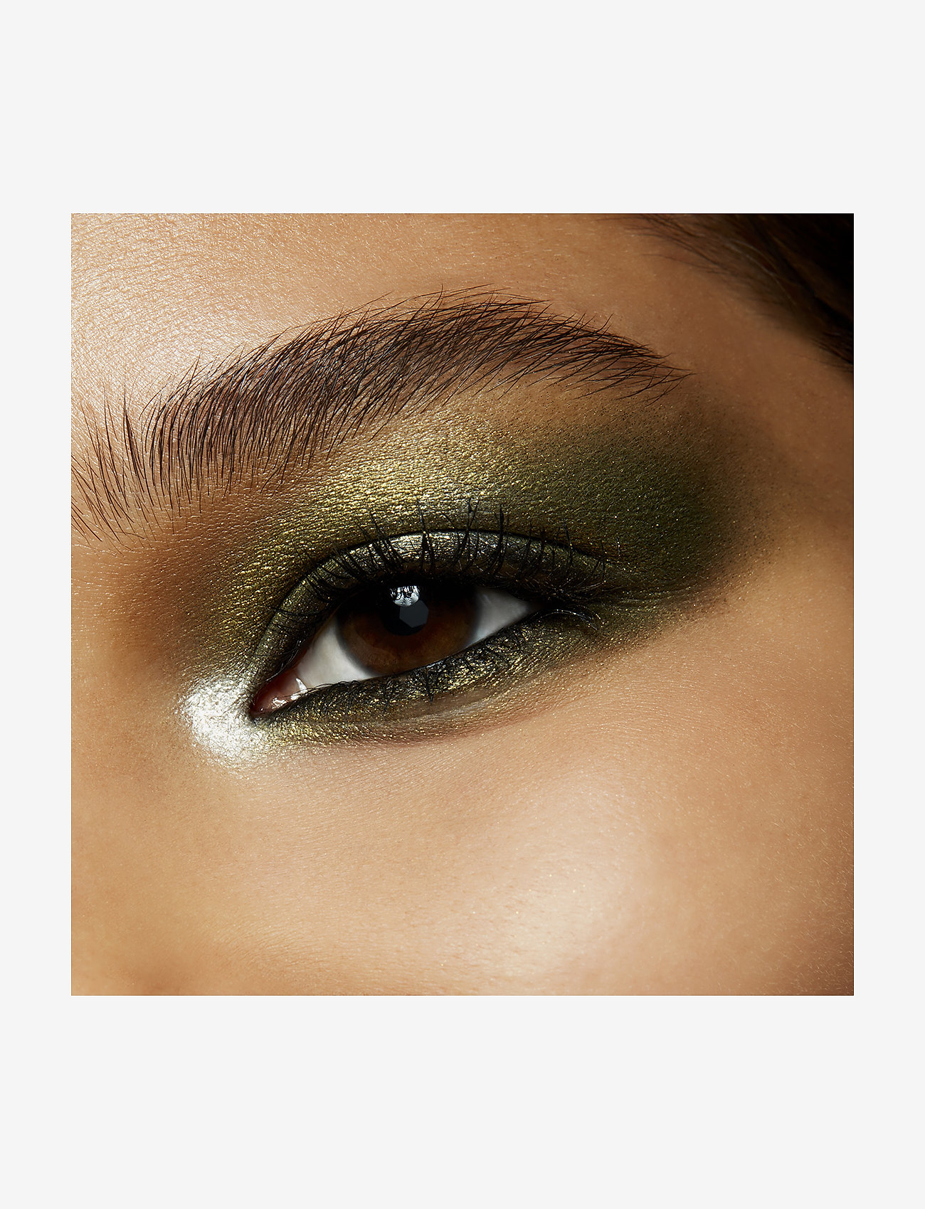 MAC - Dazzleshadow Extreme  Single Eye Shadow - makeup - joie de glitz - 3