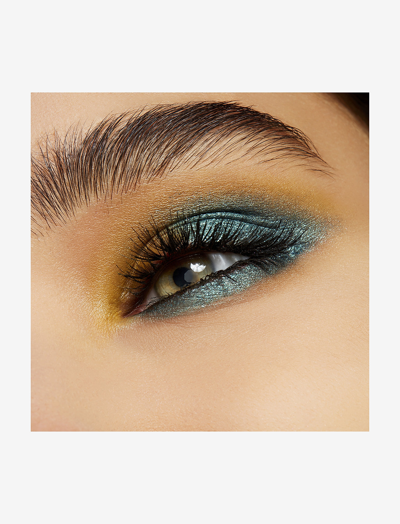 MAC - Dazzleshadow Extreme  Single Eye Shadow - meikit - emerald cut - 3