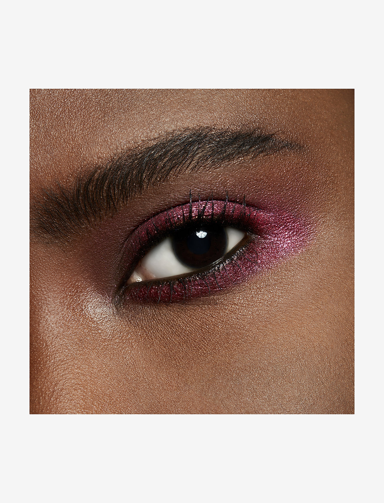 MAC - Dazzleshadow Extreme  Single Eye Shadow - meikit - celebutante - 4
