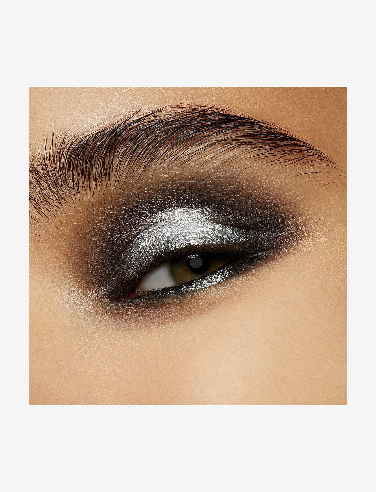 MAC - Dazzleshadow Extreme  Single Eye Shadow - makeup - discotheque - 3