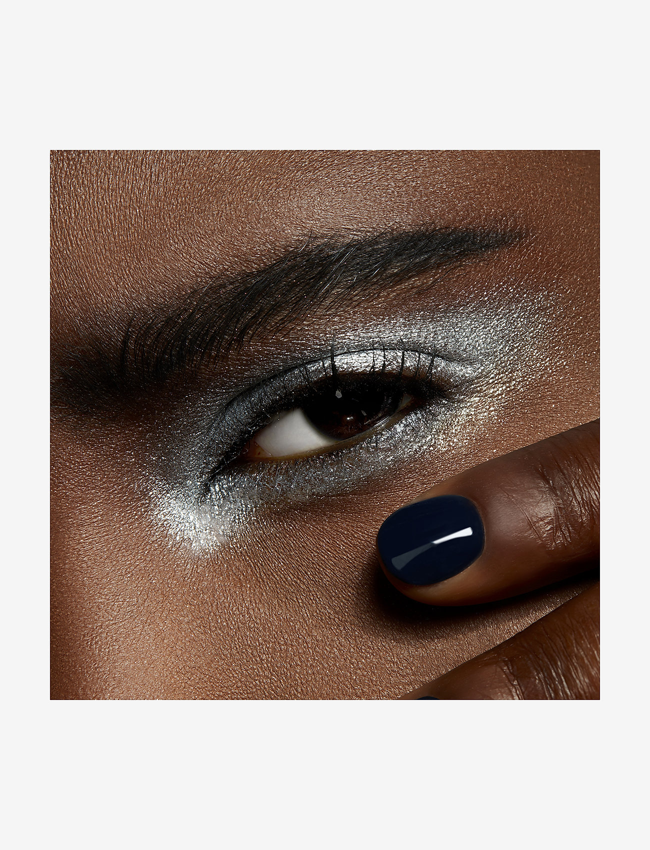 MAC - Dazzleshadow Extreme  Single Eye Shadow - makeup - discotheque - 4