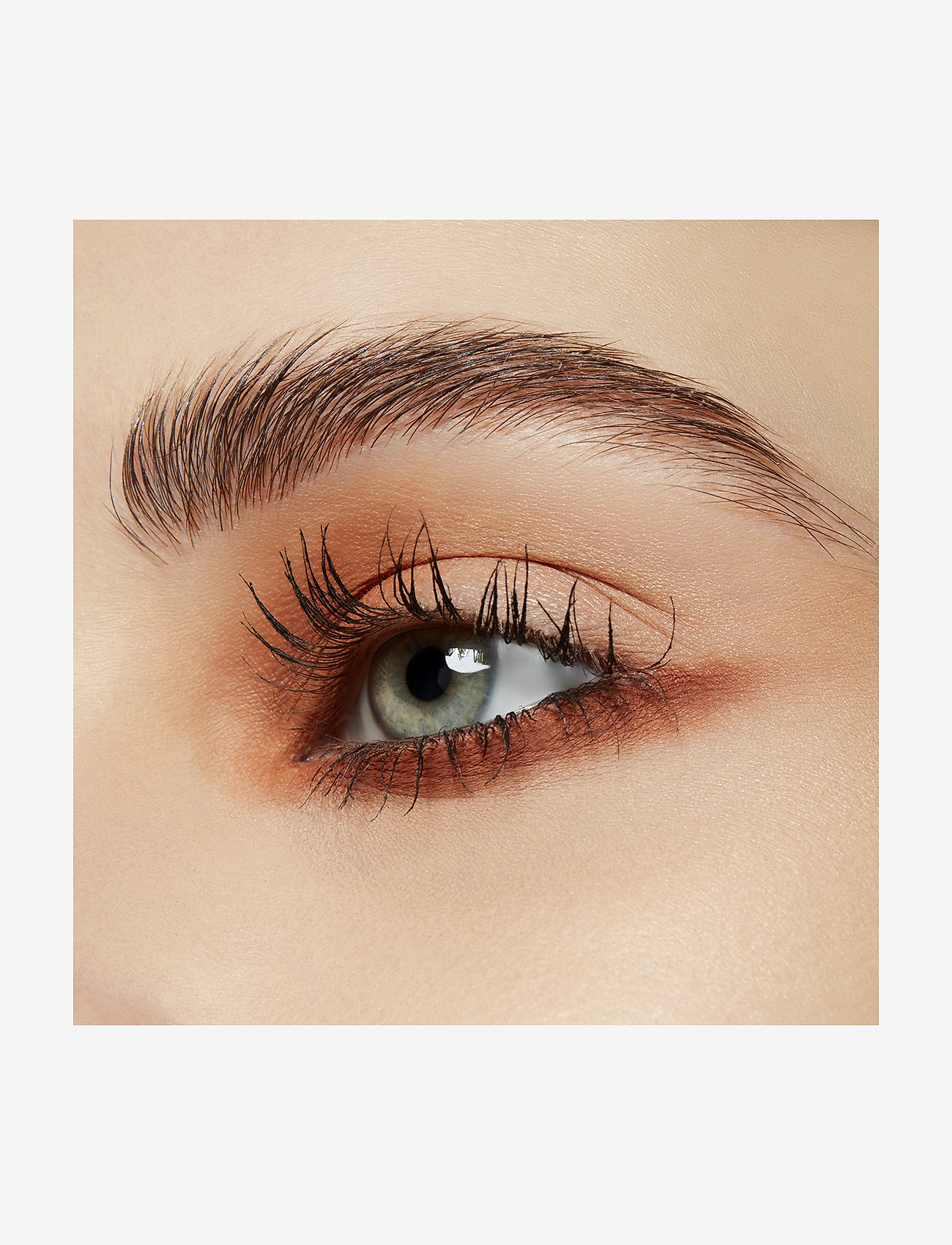 MAC - Powder Kiss  Single Eye Shadow - Øjne & bryn - what clout! - 2