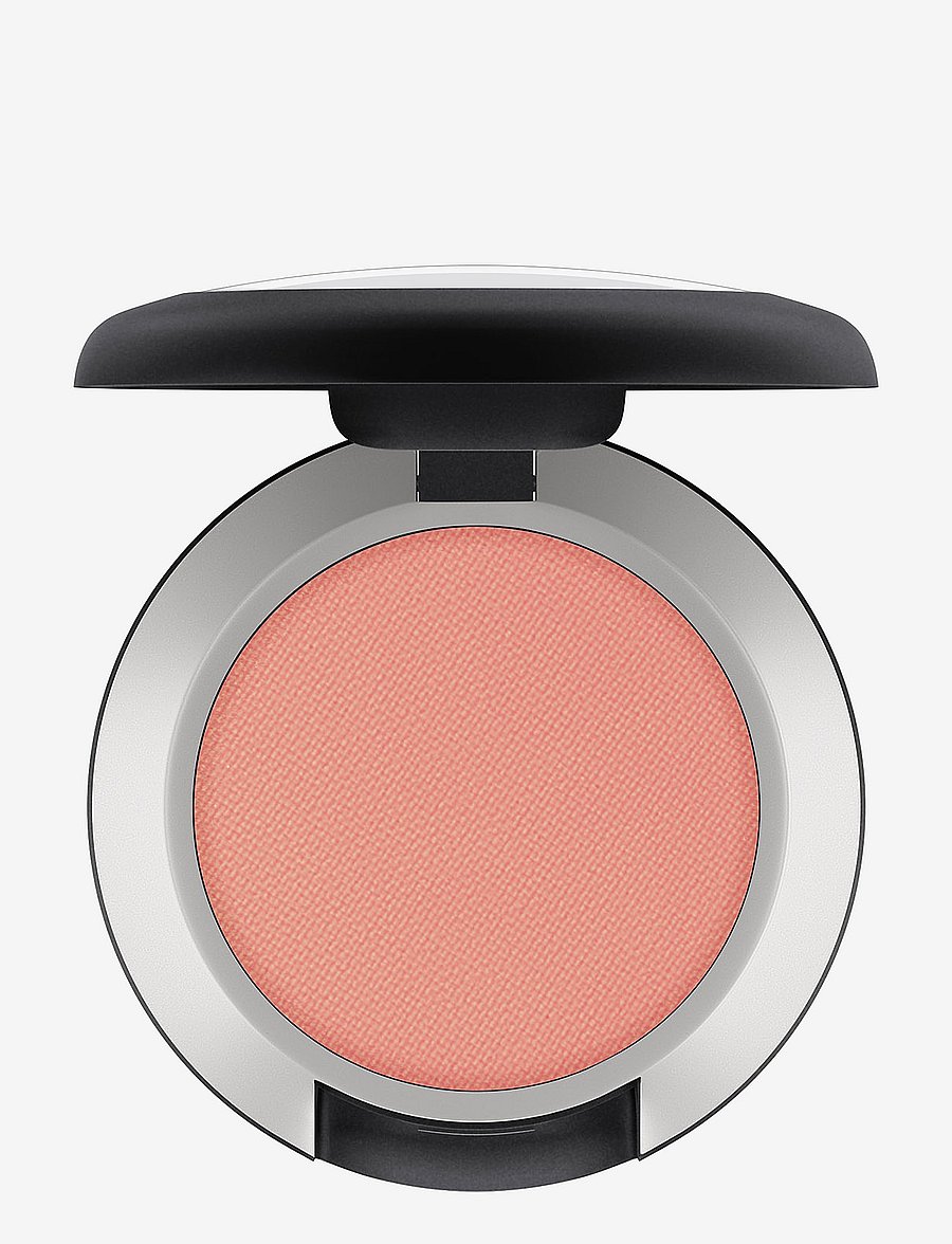 MAC - Powder Kiss Single Eye Shadow - makeup - strike a pose - 0