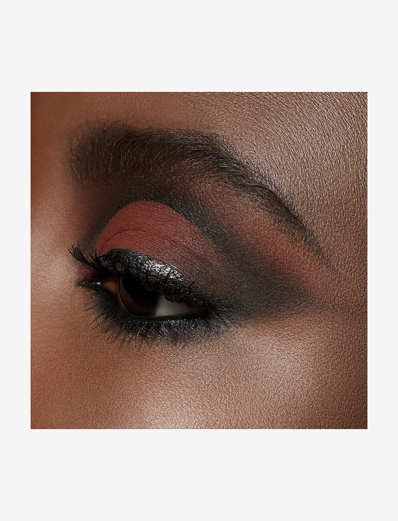MAC - Powder Kiss  Single Eye Shadow - Ögon & bryn  - devoted to chili - 4