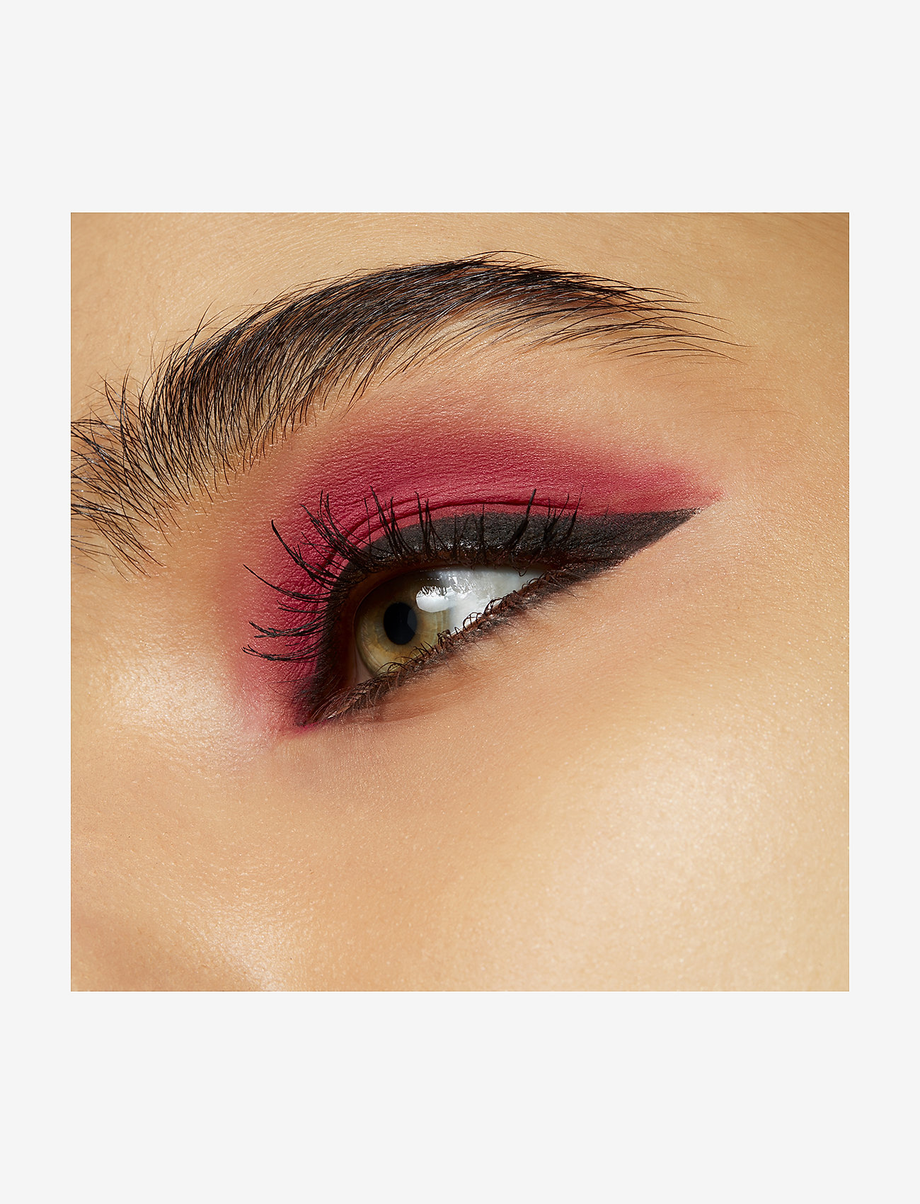 MAC - Powder Kiss  - Fall In Love - Single Eye Shadow - fall in love - 3
