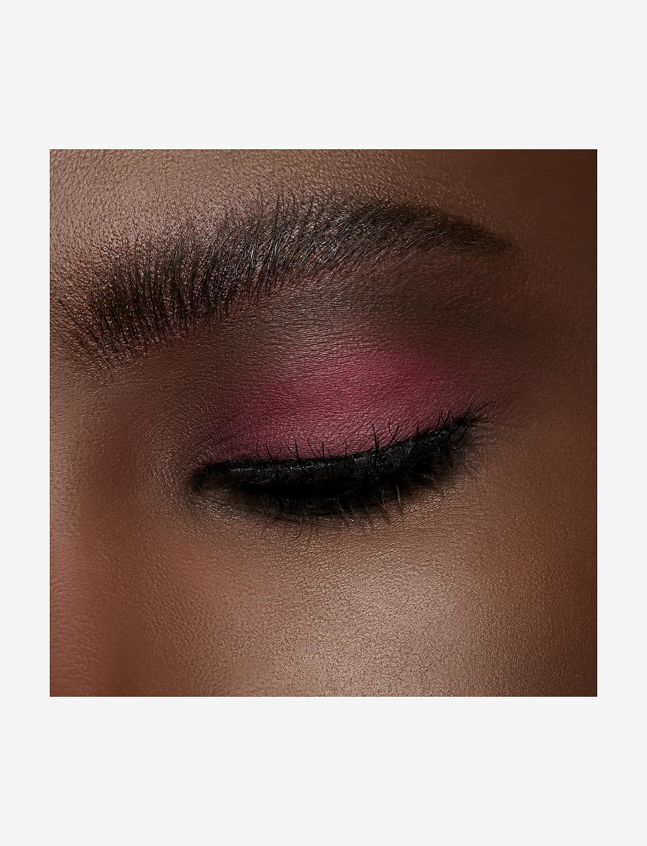 MAC - Powder Kiss  - Fall In Love - Single Eye Shadow - fall in love - 4