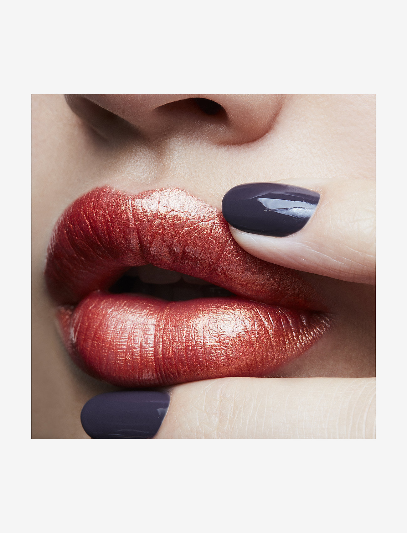 Frost Lipstick 2