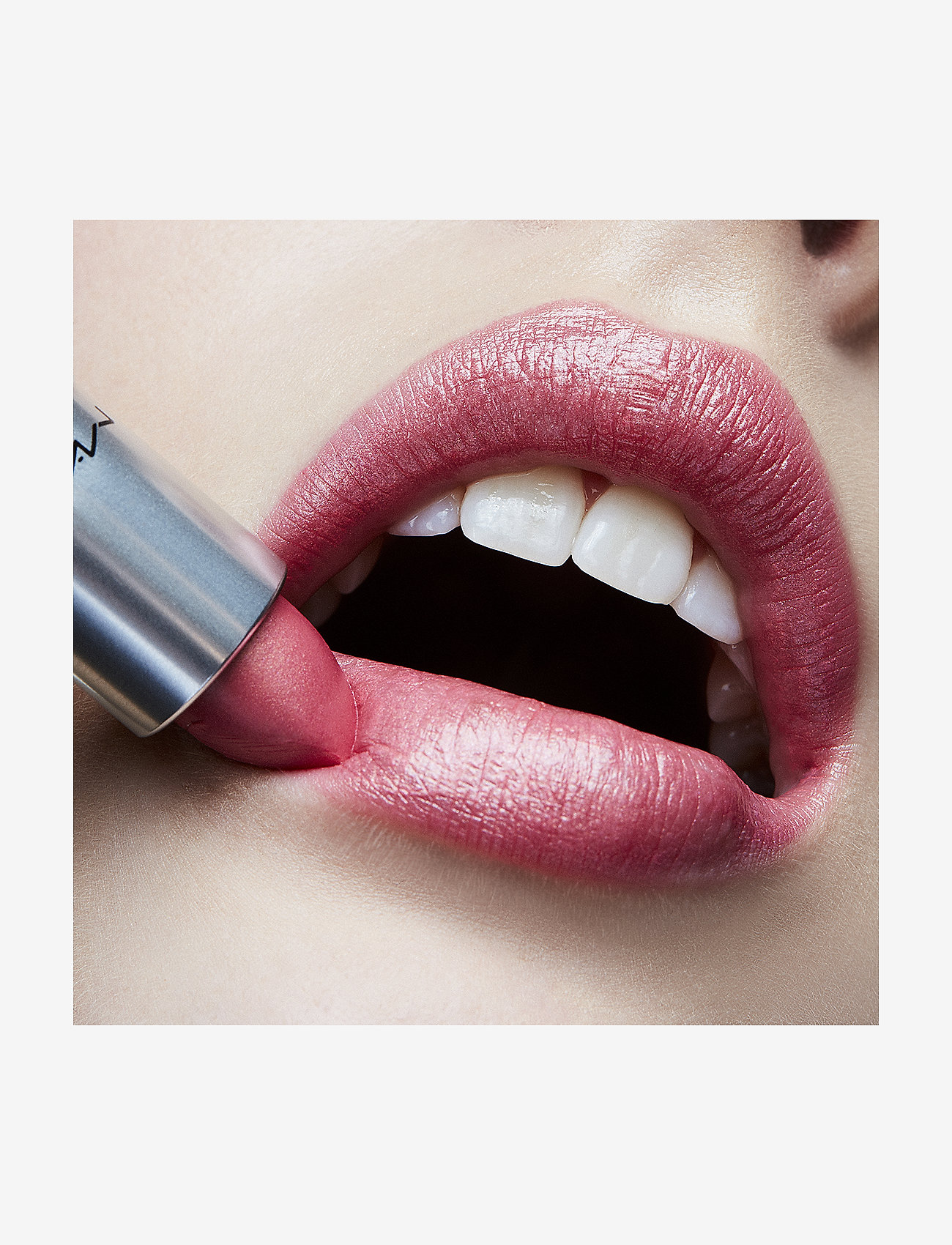 Frost Lipstick 2