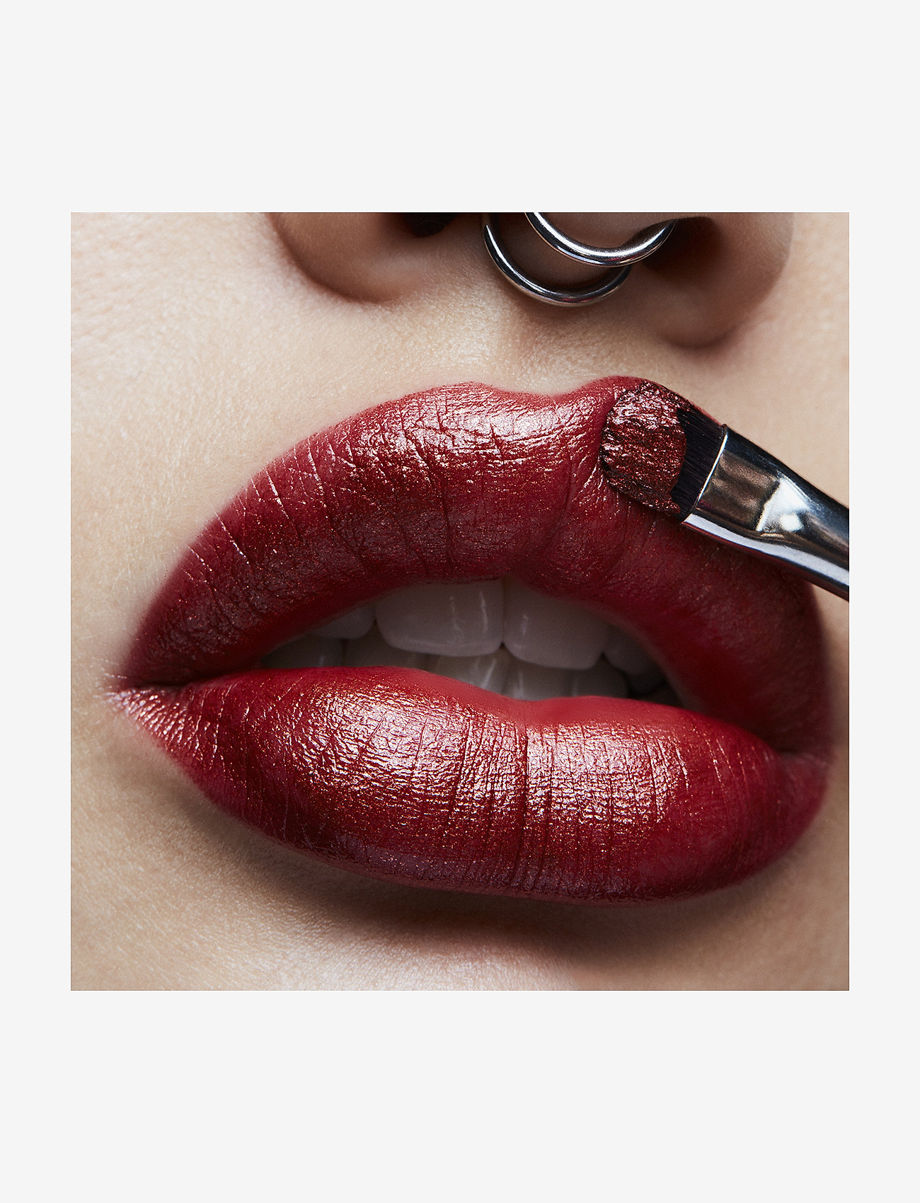 Frost Lipstick 2