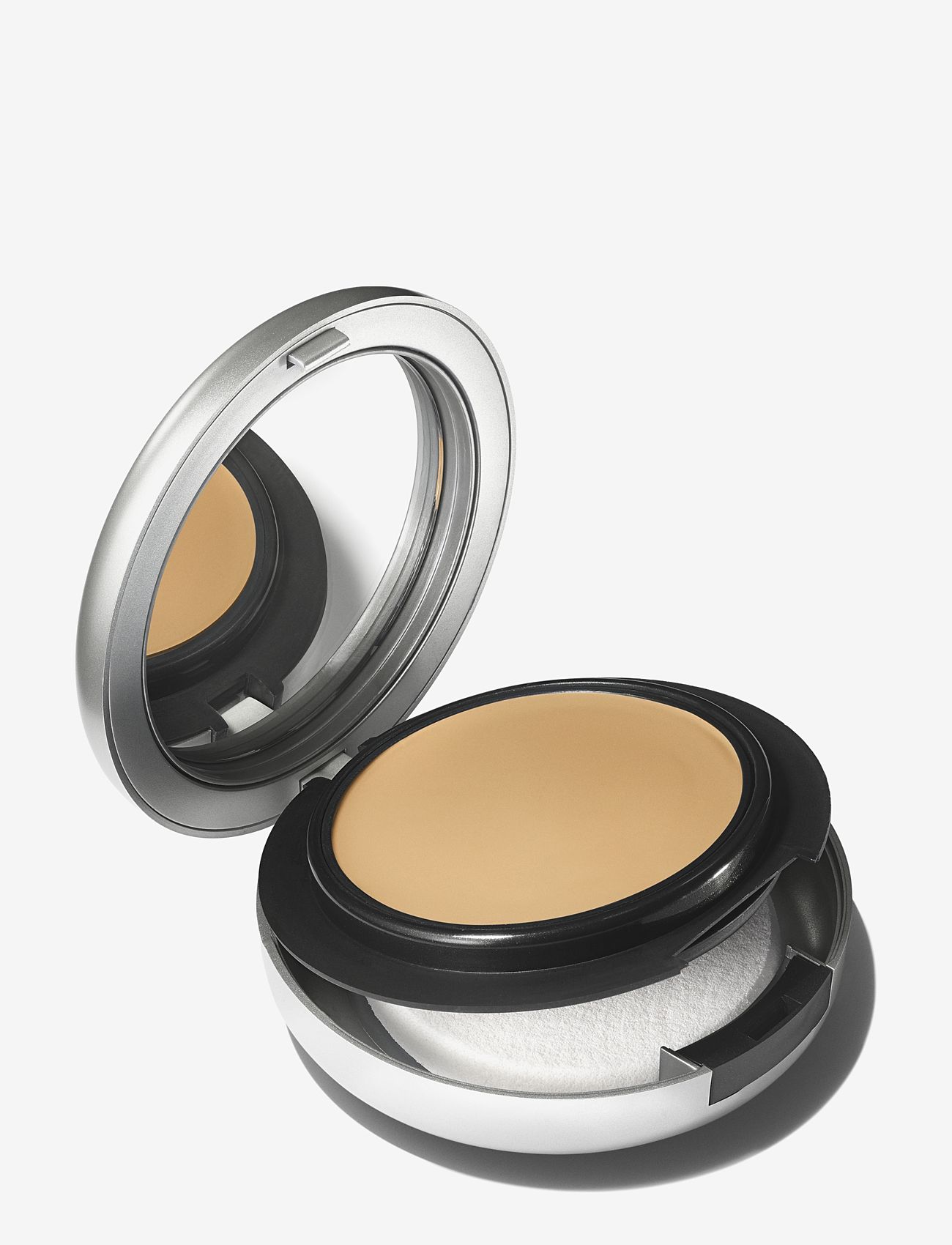 MAC - Studio Fix Tech Cream Foundation - makeup - nc15 - 2