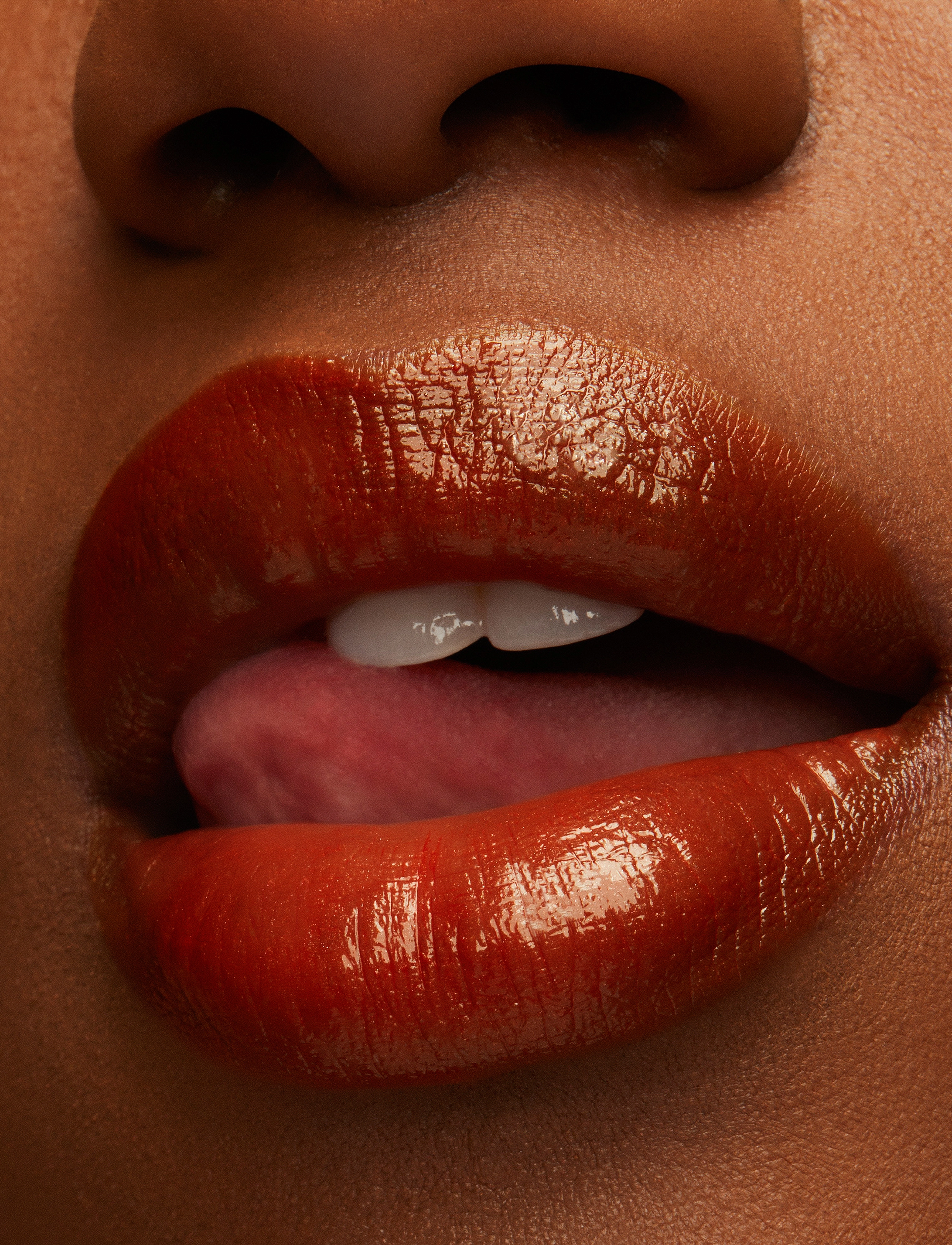 MAC - Lustreglass Lipstick - smink - obviously - 4