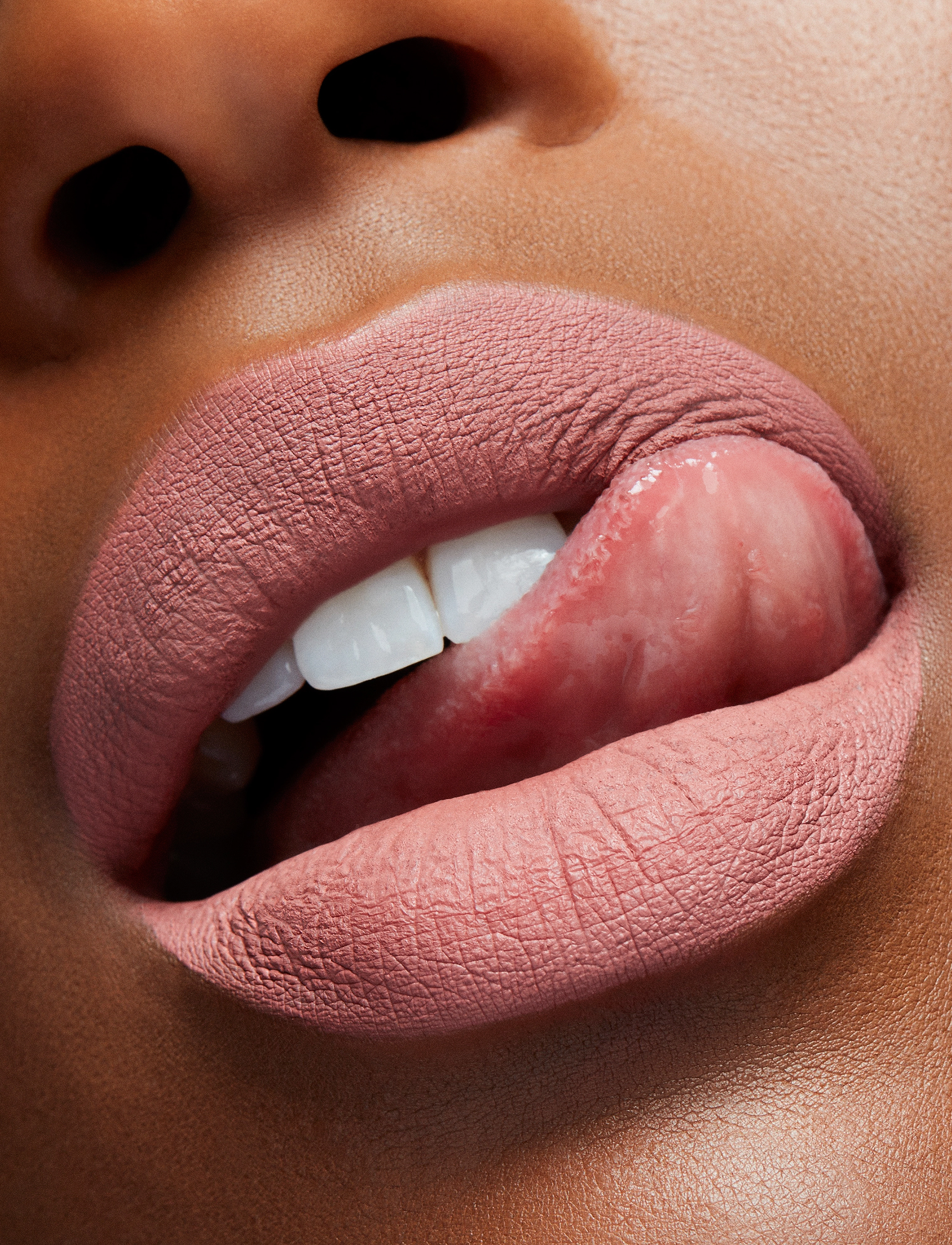 MAC - Locked Kiss Liquid Lipstick - makeup - mischief - 3