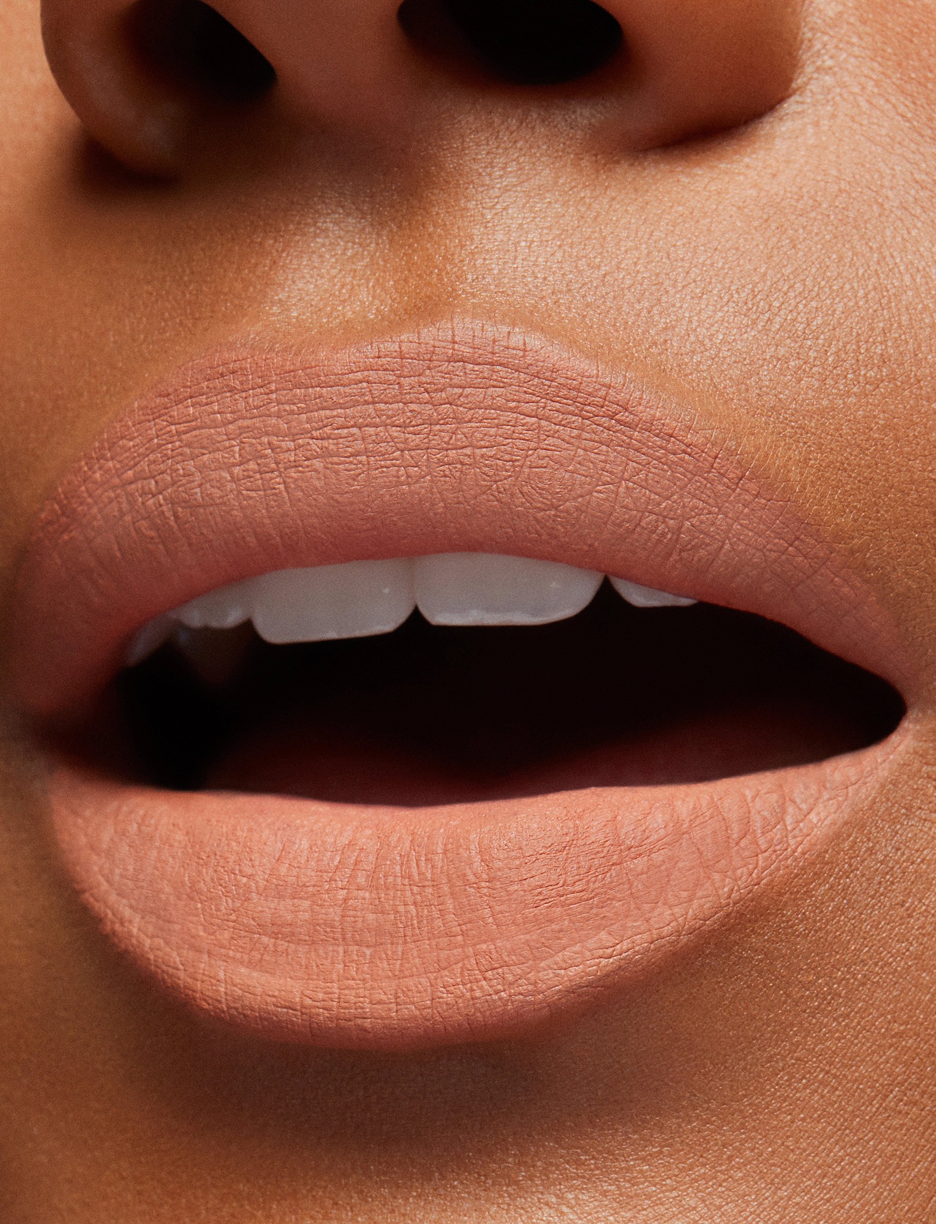 MAC - Locked Kiss Liquid Lipstick - smink - teaser - 3