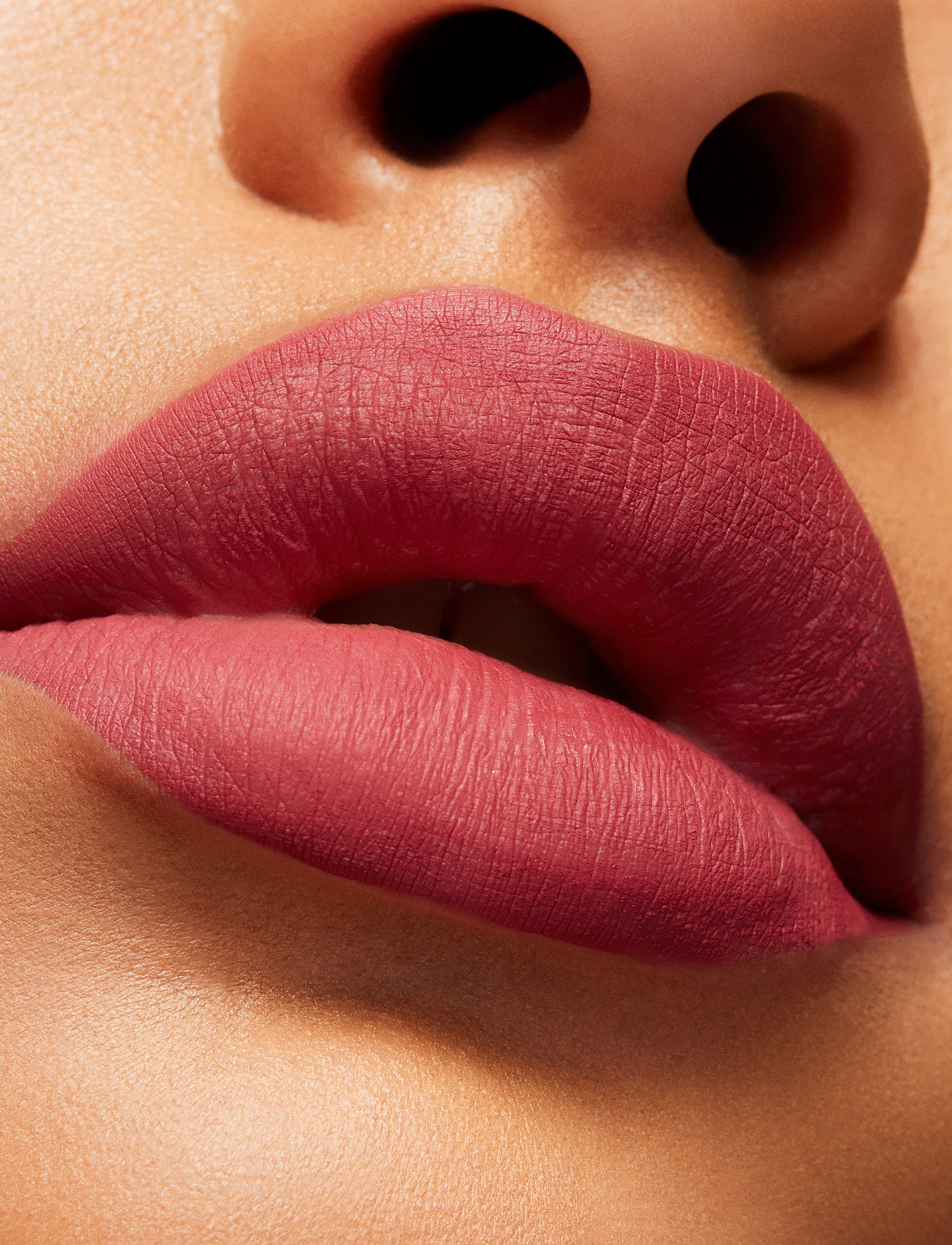 MAC - Locked Kiss Liquid Lipstick - meikit - decadence - 2