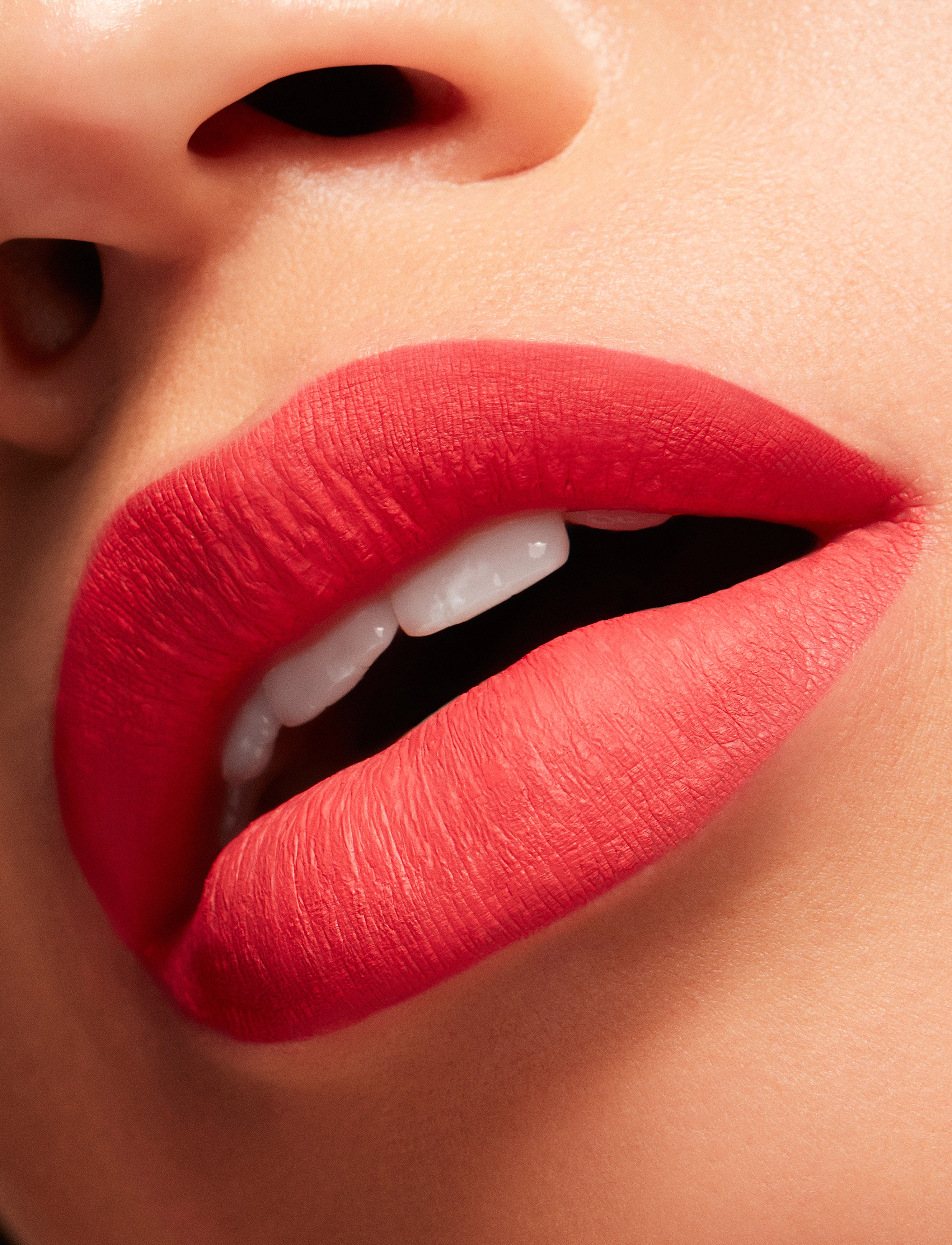 MAC - Locked Kiss Liquid Lipstick - smink - gracious - 2