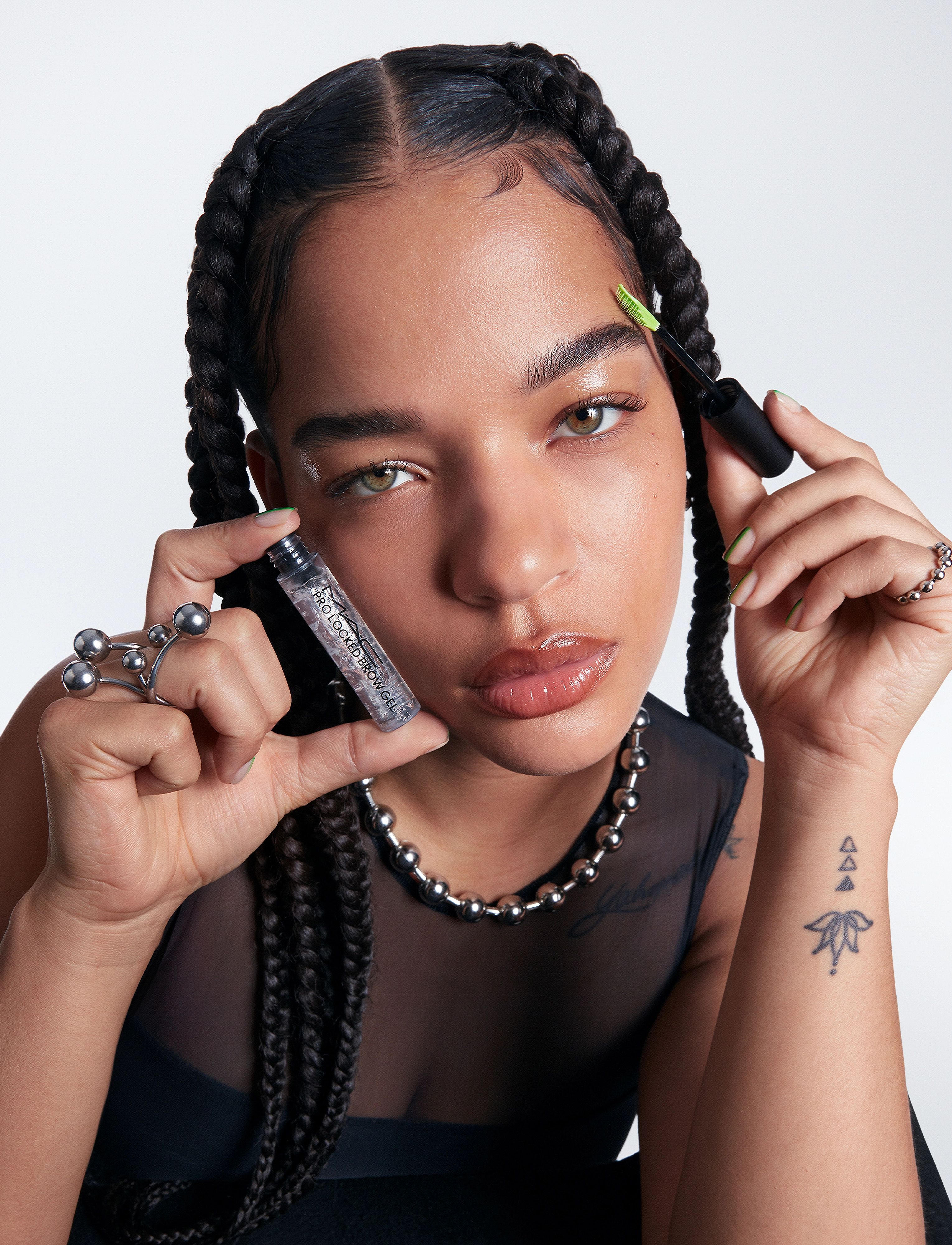 MAC Pro Locked Brow Gel, 7.8 ml, Nude, Øjenbryn > Øjenbrynsgel, Dame