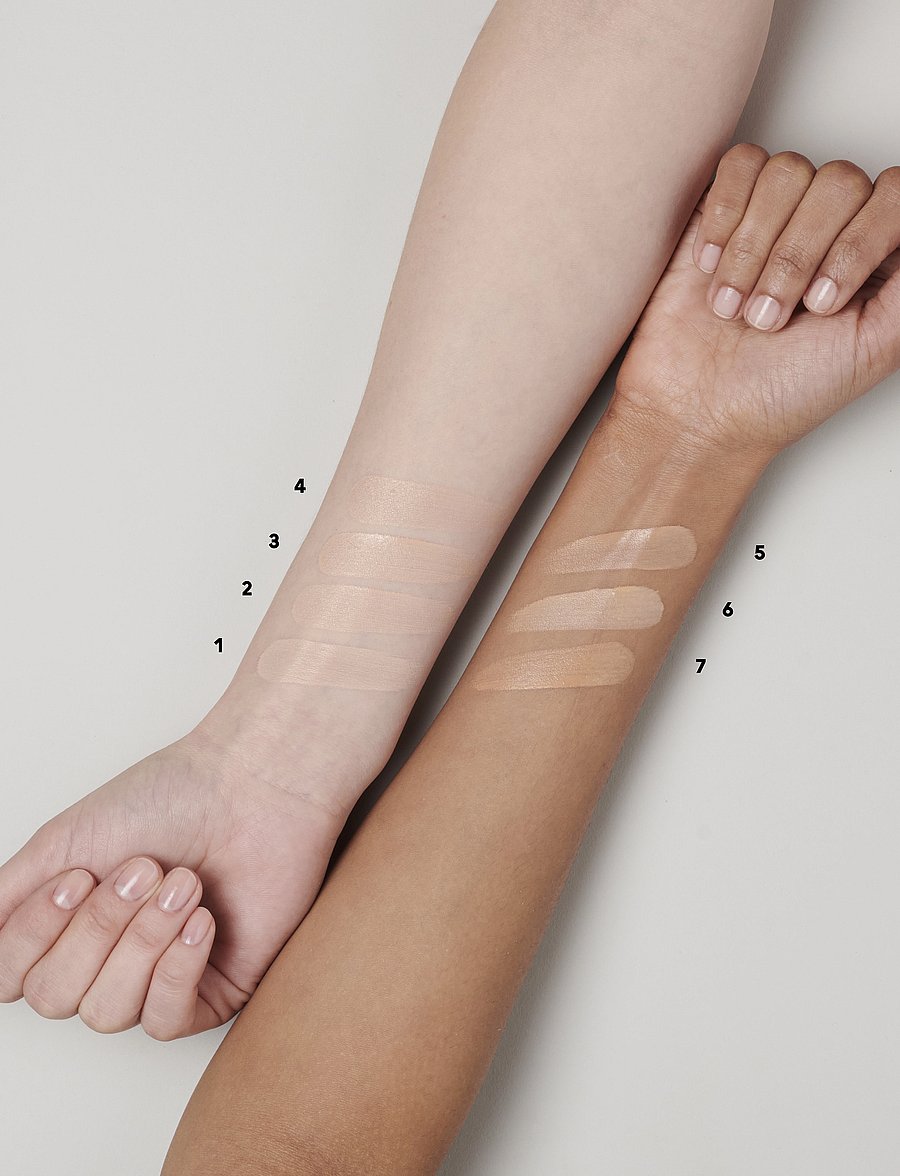 MAC - Studio Radiance Serum-Powered Foundation - smink - c 4 - 3