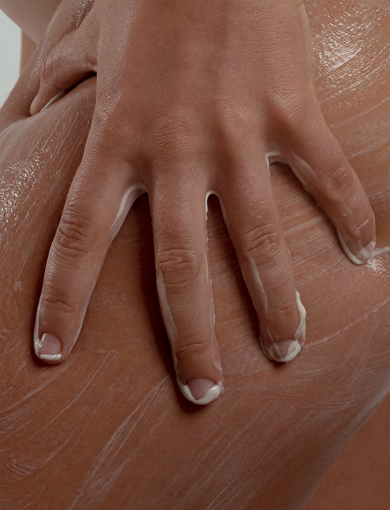 MÁDARA - SHAPE Caffeine-Maté Cellulite Cream - kreemid - clear - 4