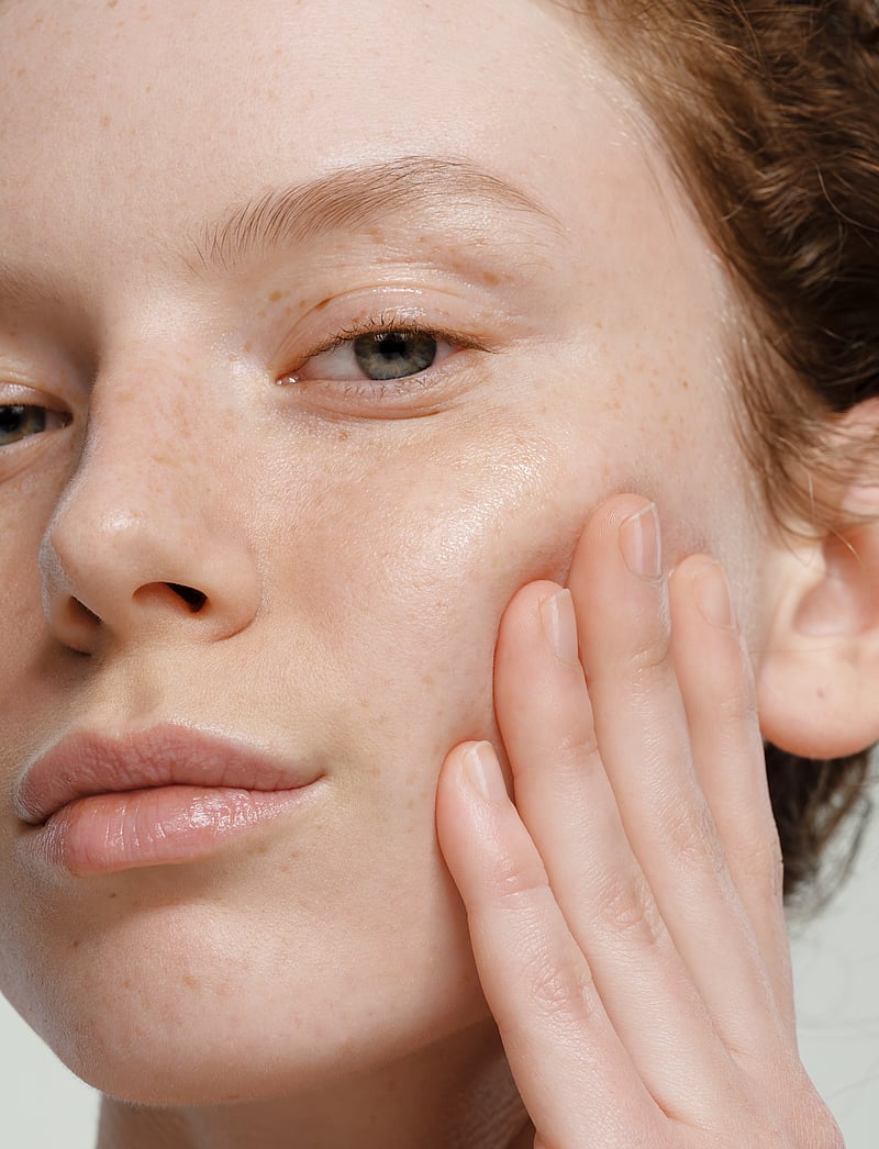 MÁDARA - BOTANIC NIACINAMIDE Alternative 5 in 1 serum - seerumid - clear - 3