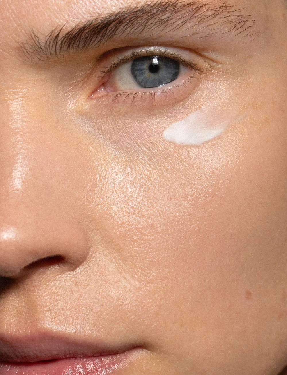 MÁDARA - RETINOL ALTERNATIVE Plant-Powered Eye Serum - silmaseerumid - clear - 3