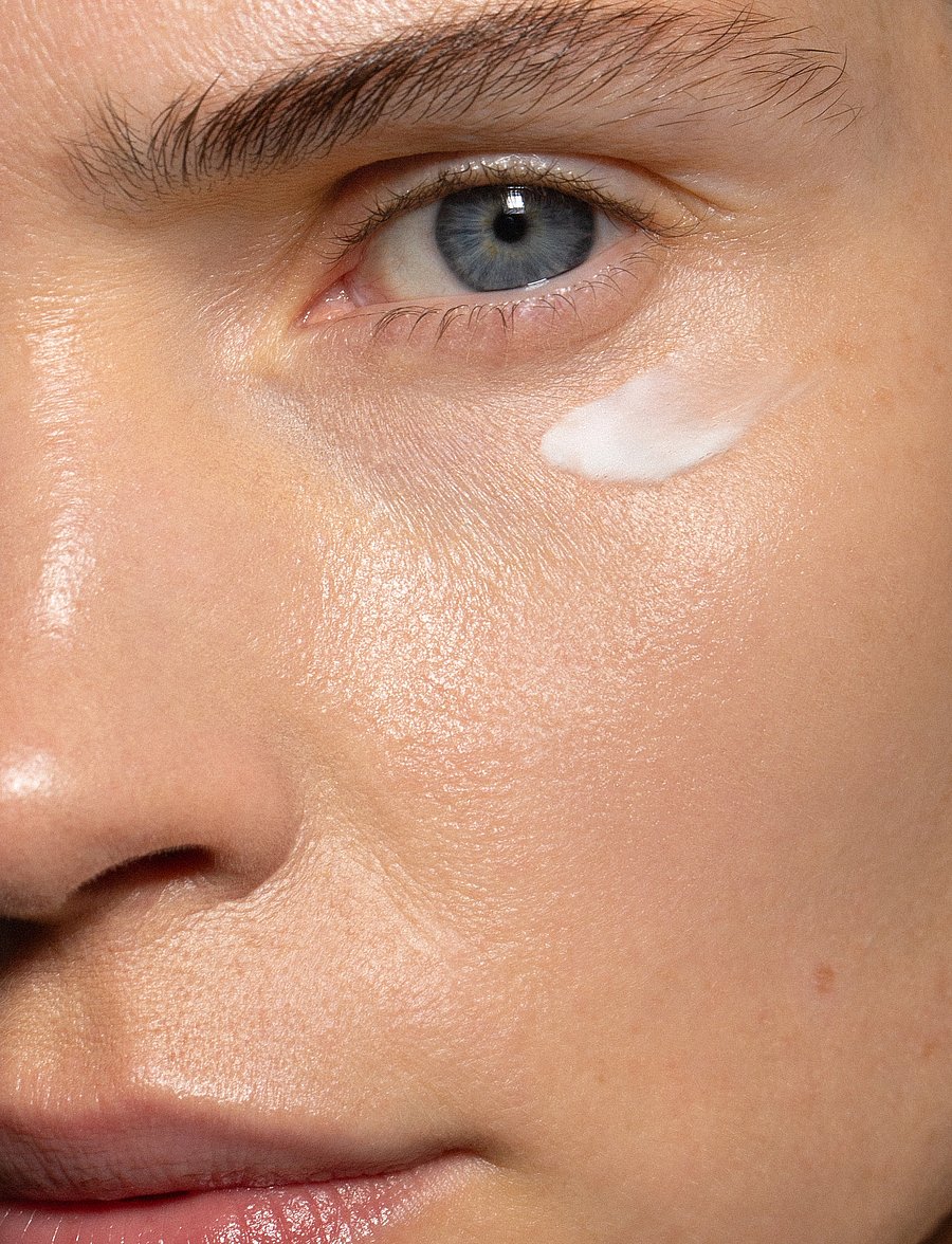 MÁDARA - RETINOL ALTERNATIVE Plant-Powered Eye Serum - silmaseerumid - clear - 3
