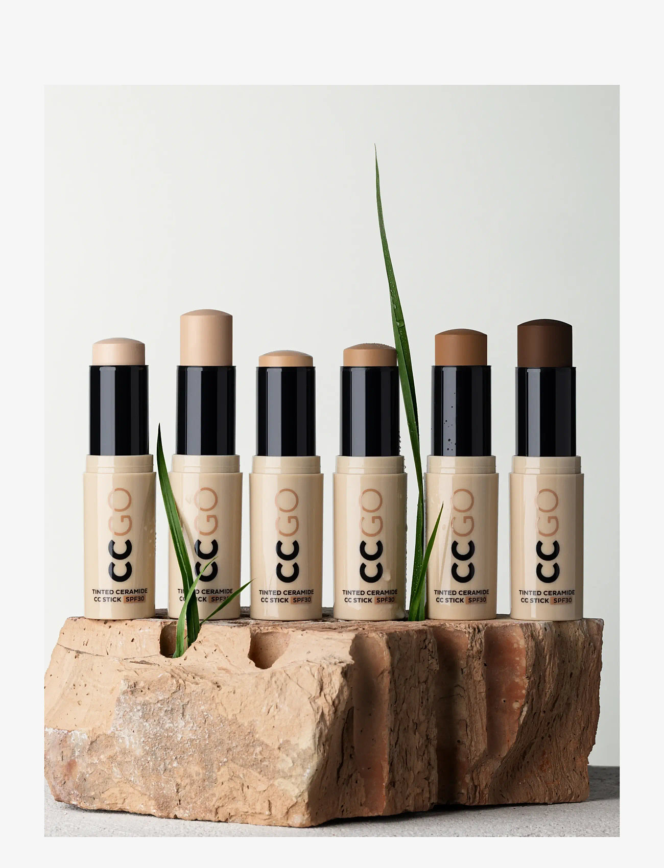 MÁDARA - CC GO Tinted Ceramide CC Stick SPF30 - makeup - #20 ivory - 5