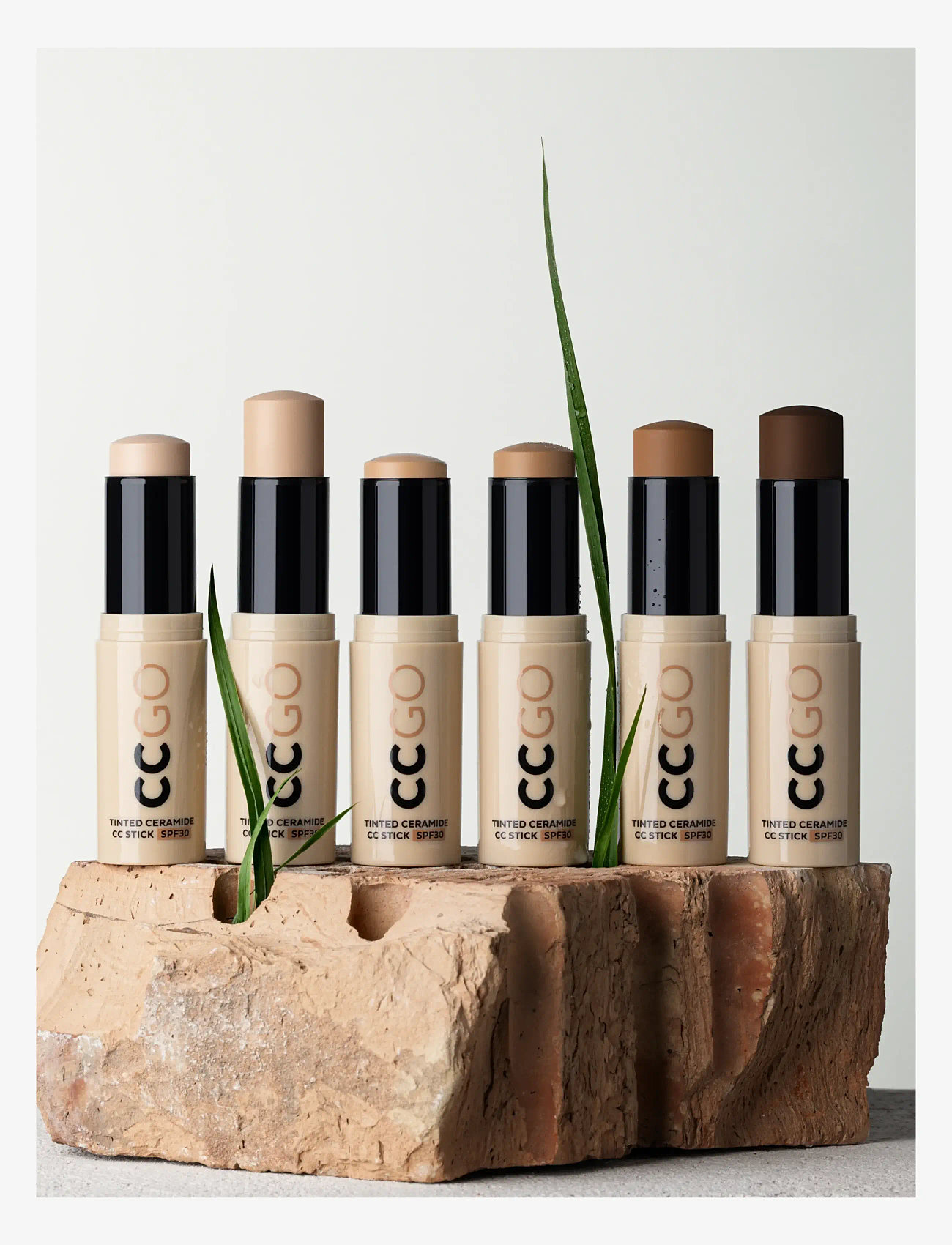 MÁDARA - CC GO Tinted Ceramide CC Stick SPF30 - makeup - #40 sand - 5