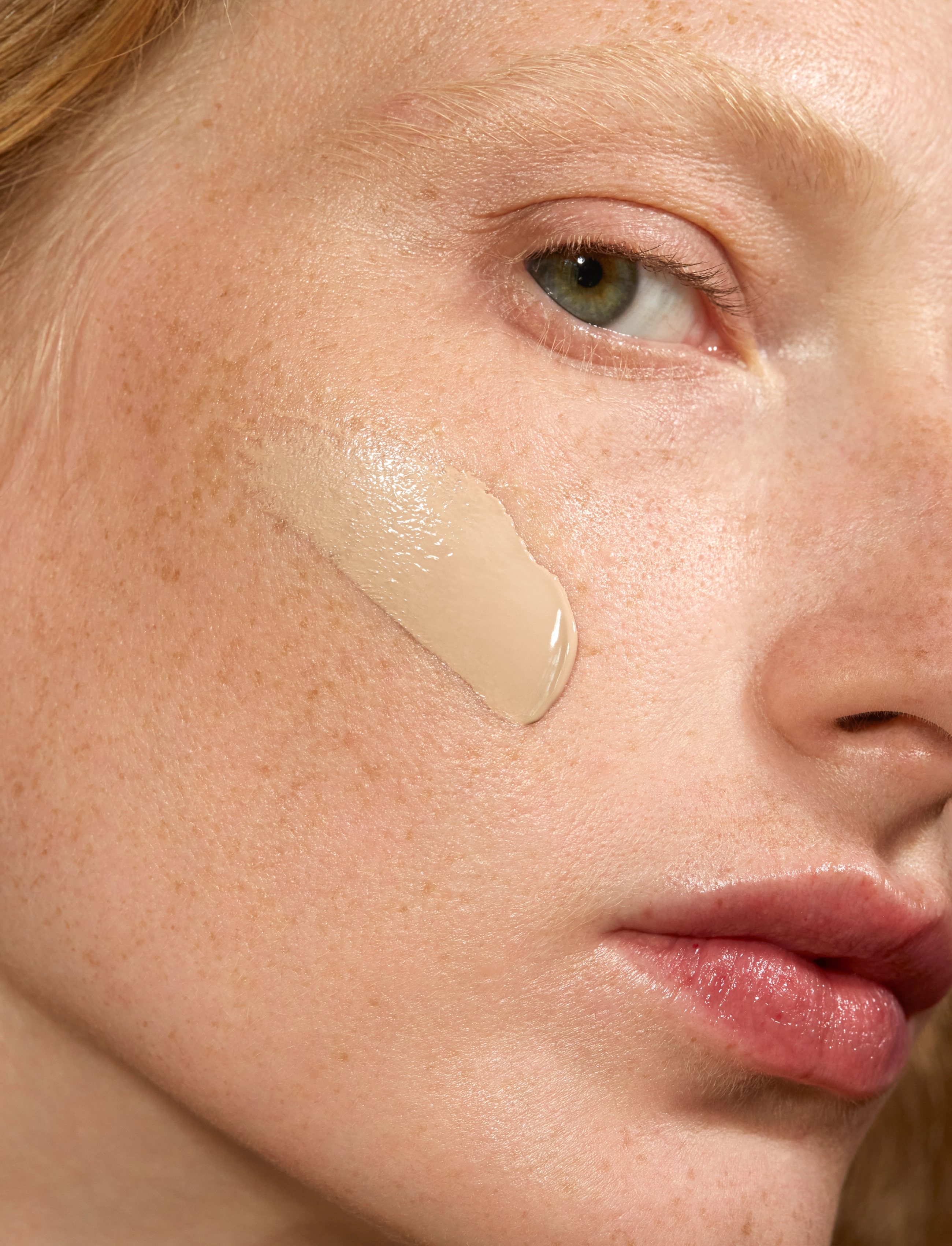 MÁDARA - SKINONYM Semi-Matte Peptide Foundation - smink - #20 ivory - 3
