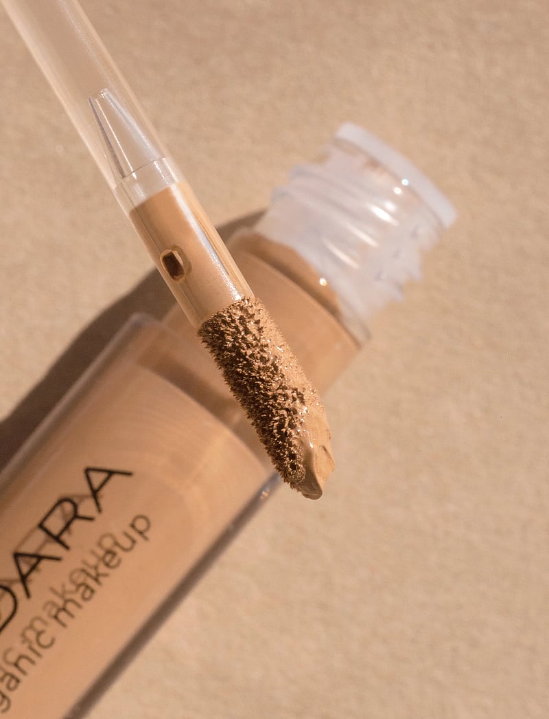 MÁDARA - THE CONCEALER - makeup - #40 golden hour - 4